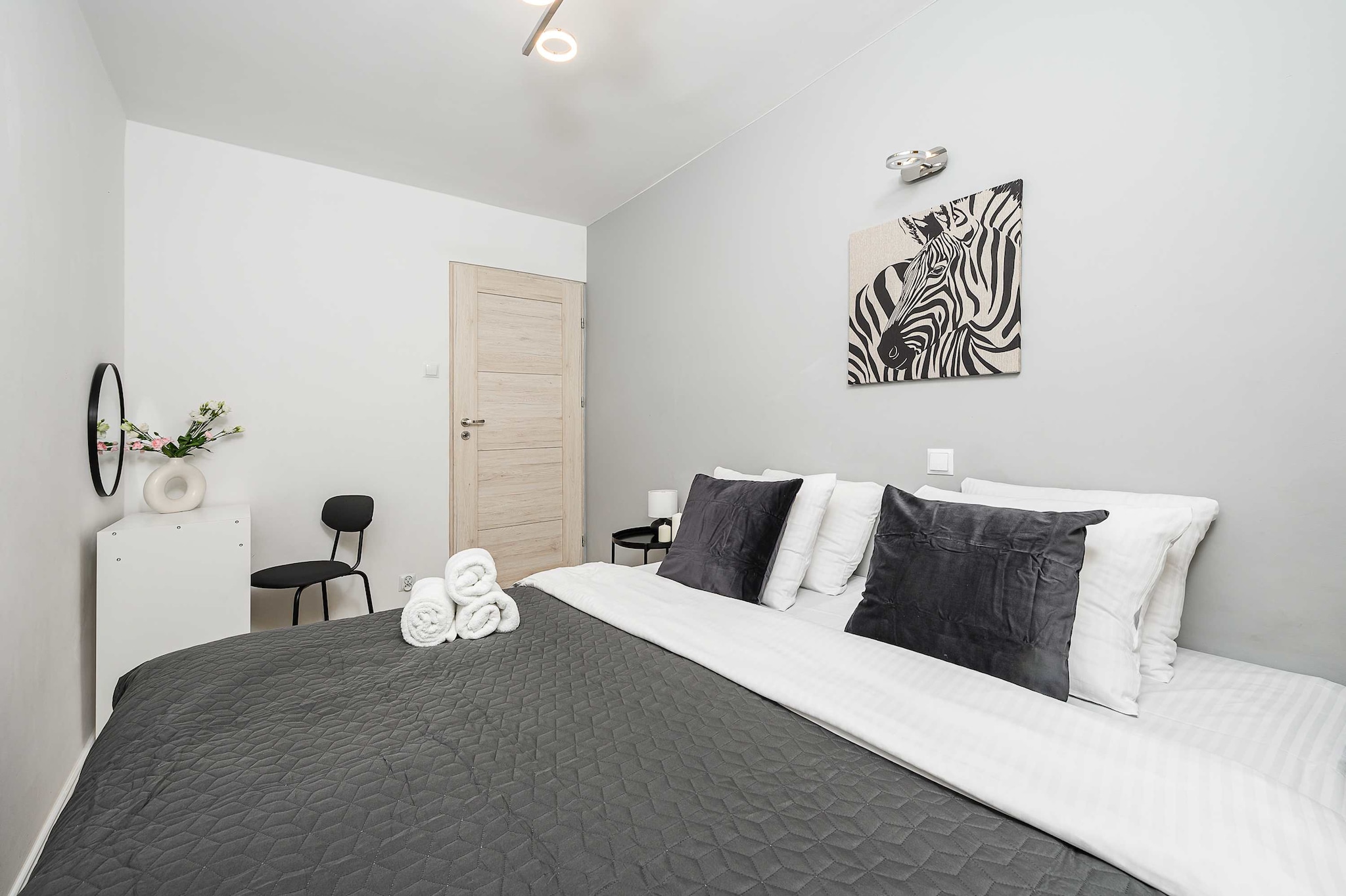 148.Plater 47/18 (4) - Schlafzimmer