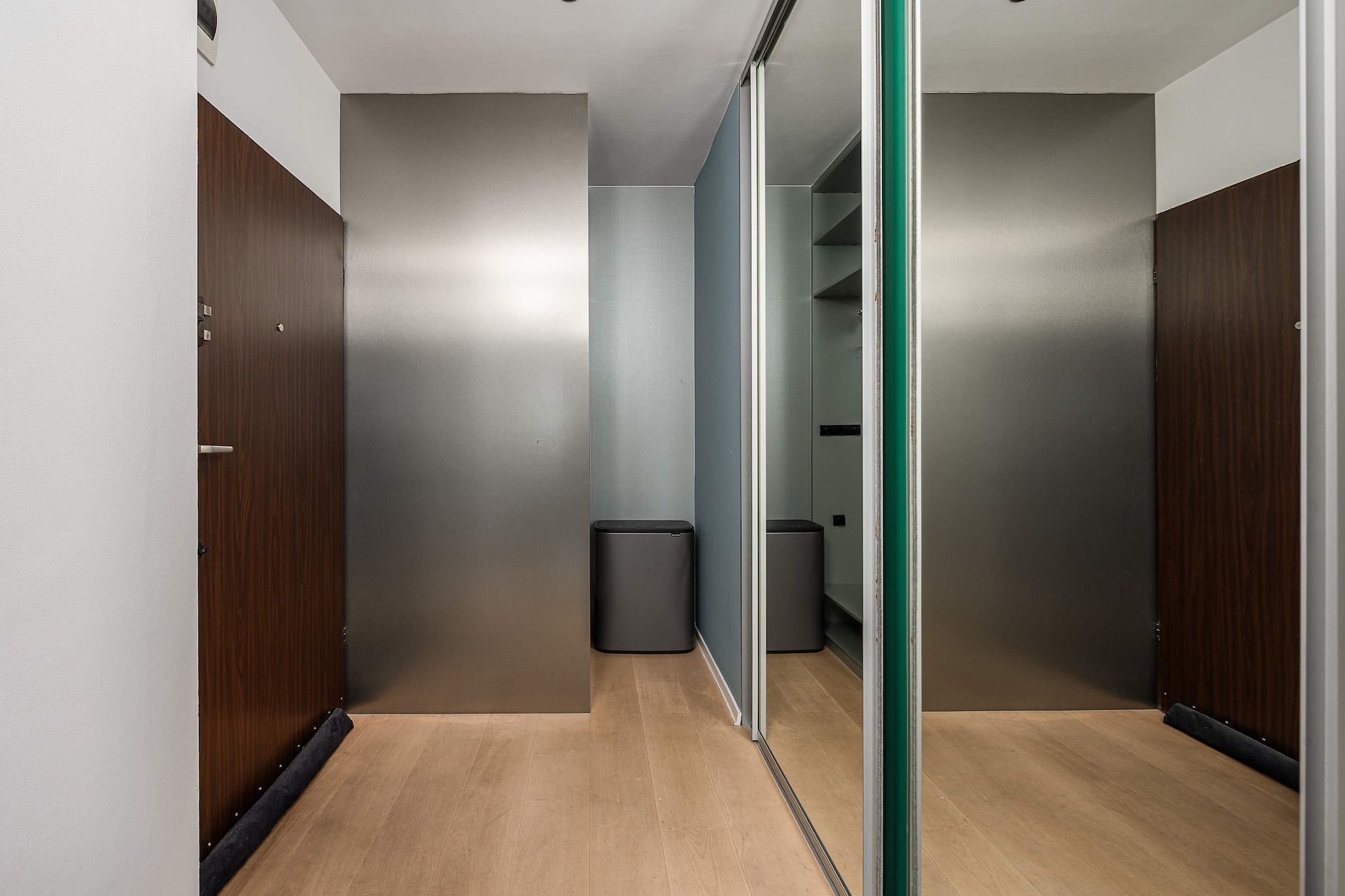 176 Żelazn59/1205(4) - Flur