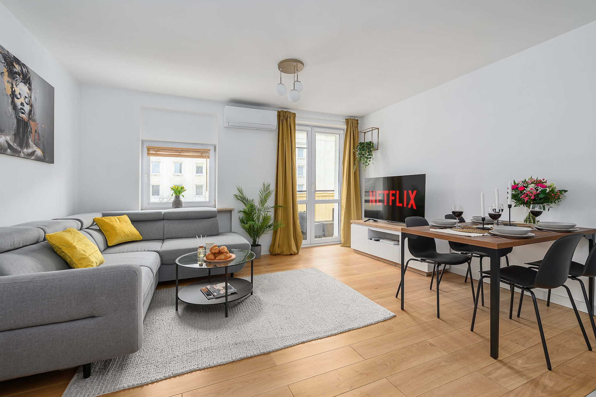 157.Żurawia 16A/6(4) - Wohnzimmer