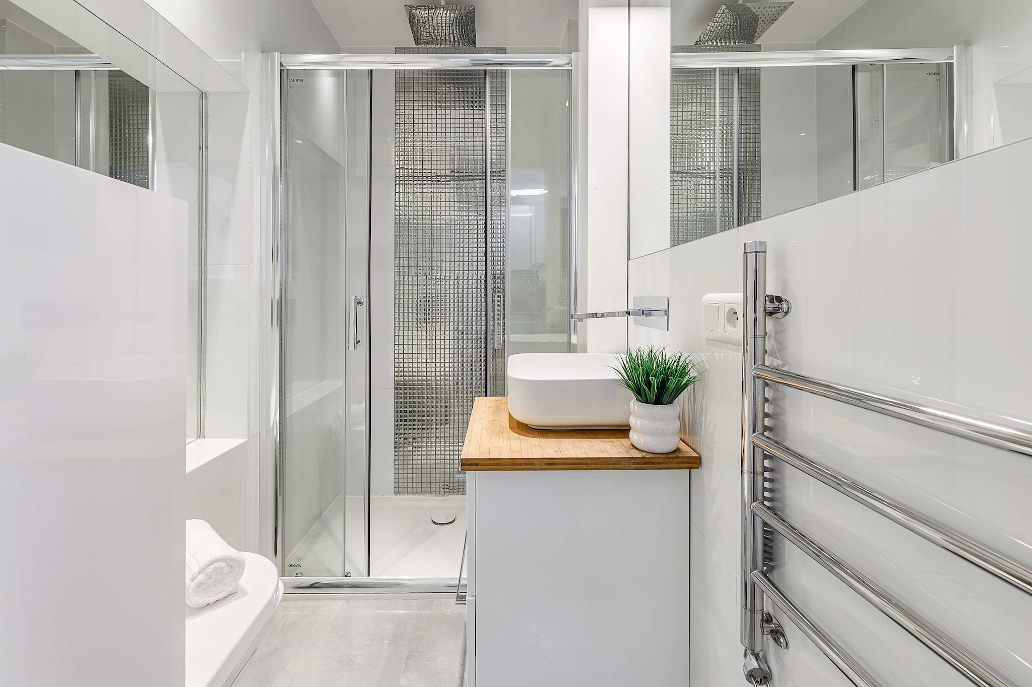 172. Tamka19/23/3(4) - Badezimmer