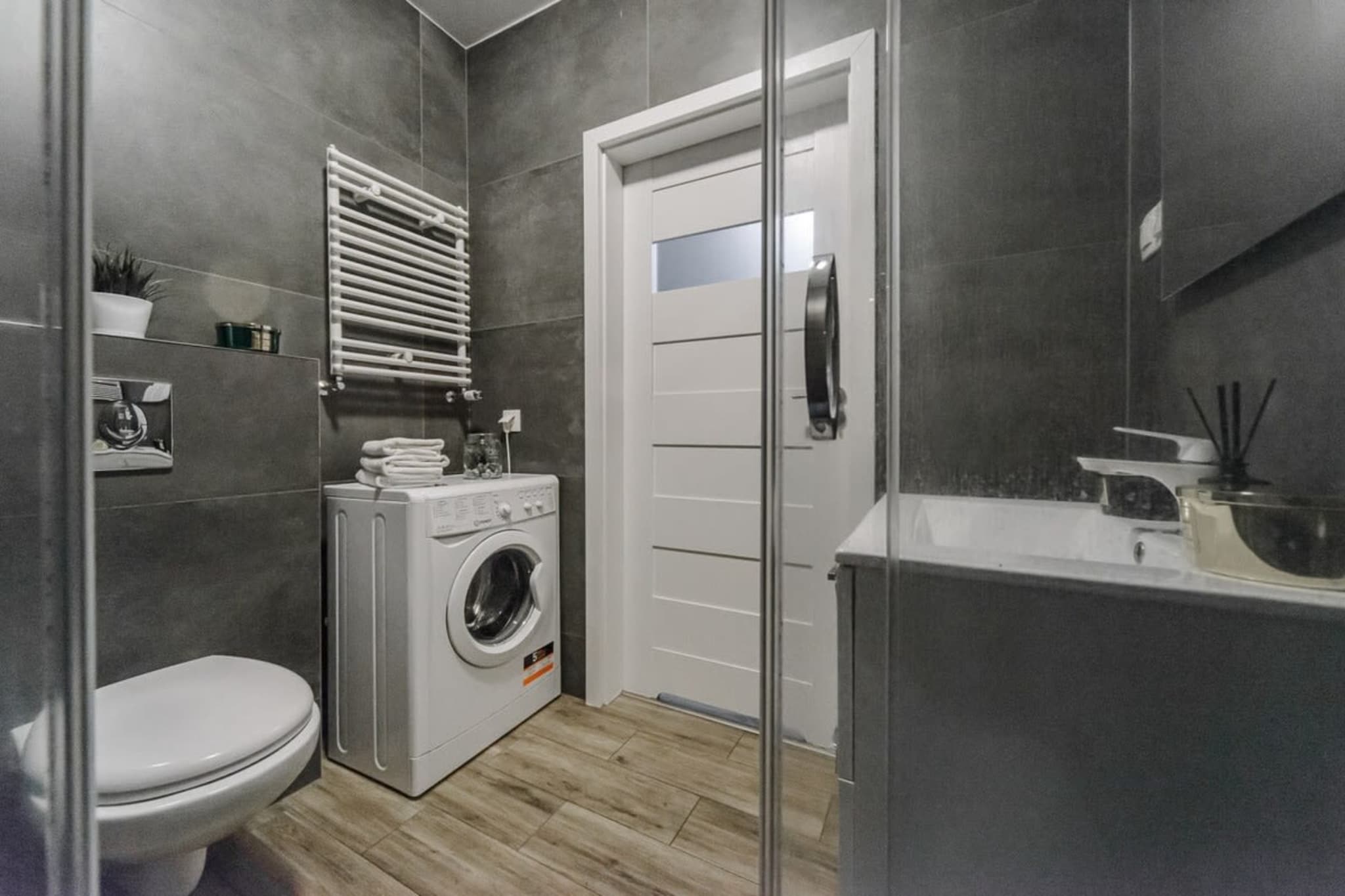 007. Wróbl 21/98 (4) - Bathroom