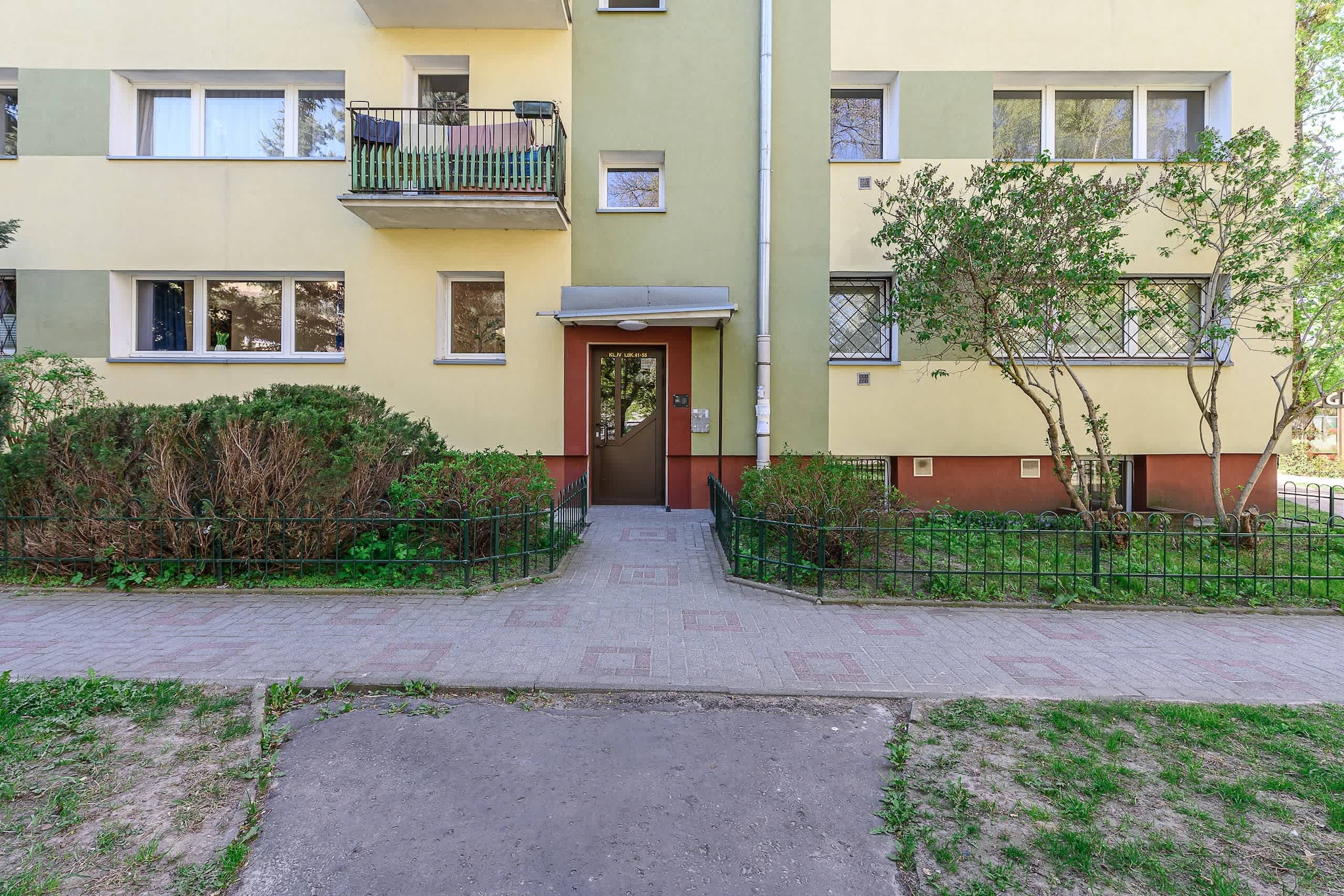 Exterior Summer