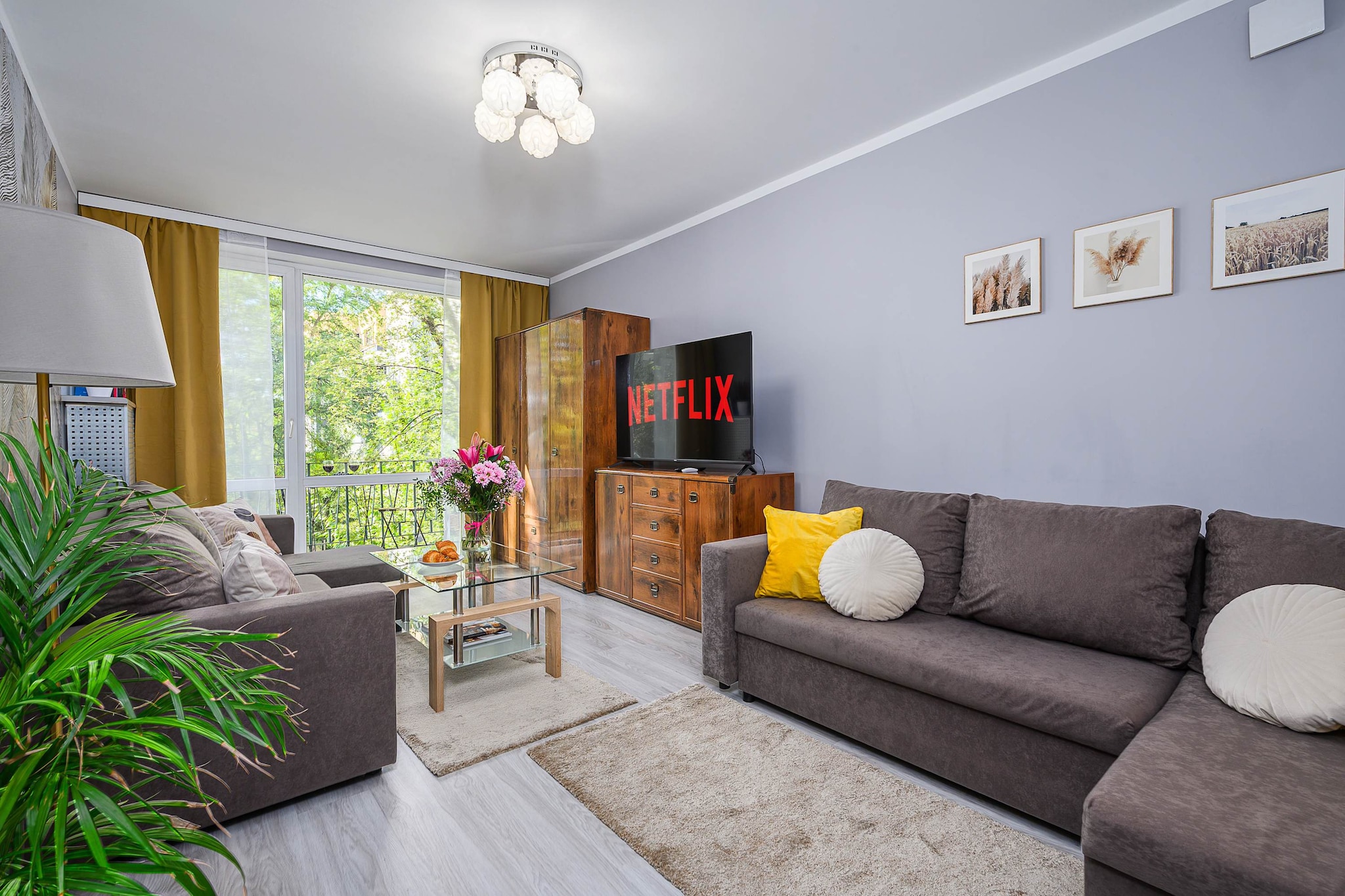 033. Kaminsk 32/9 (4) - Living room