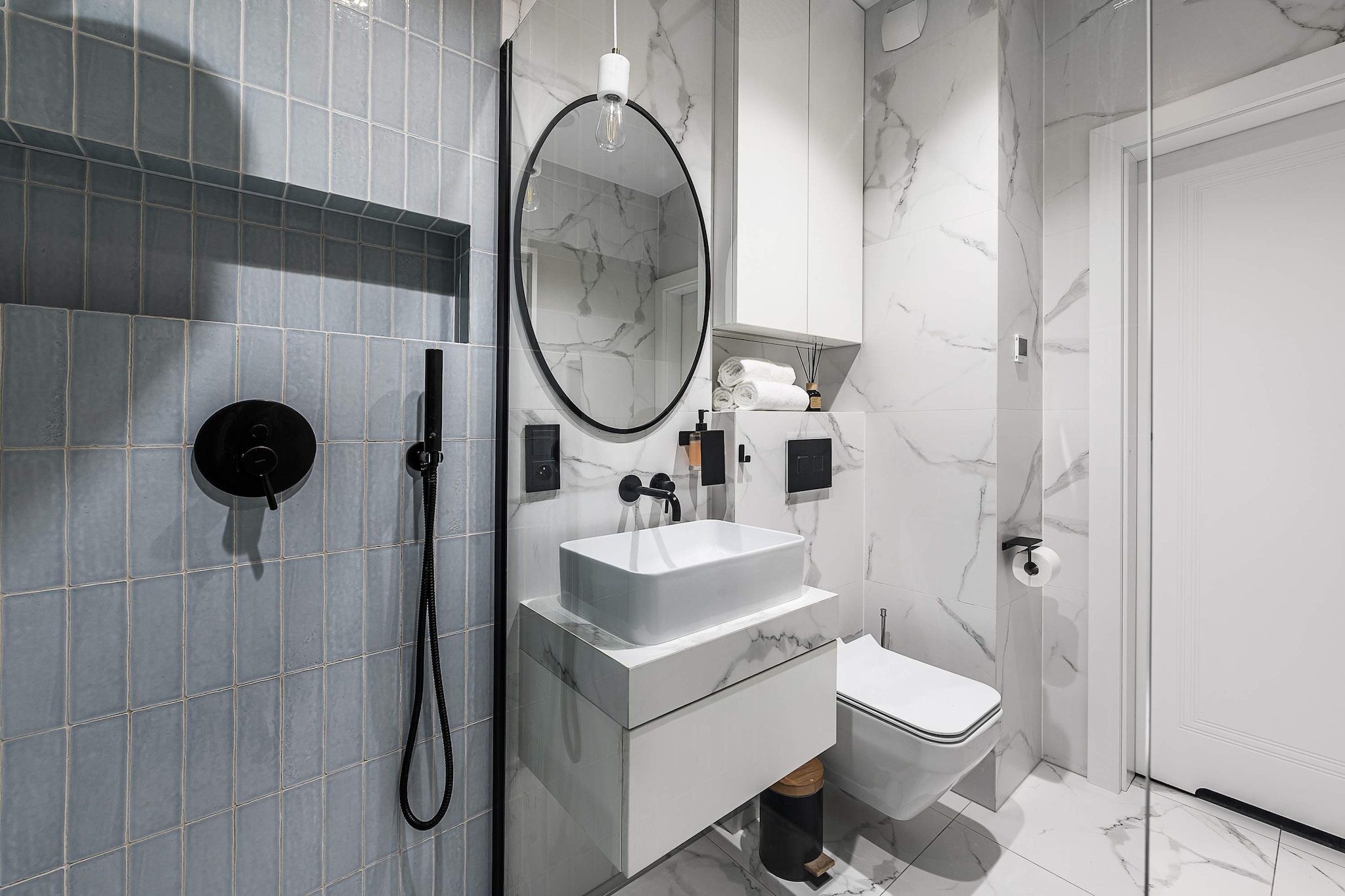 047. Drewn49A/38 (4) - Bathroom