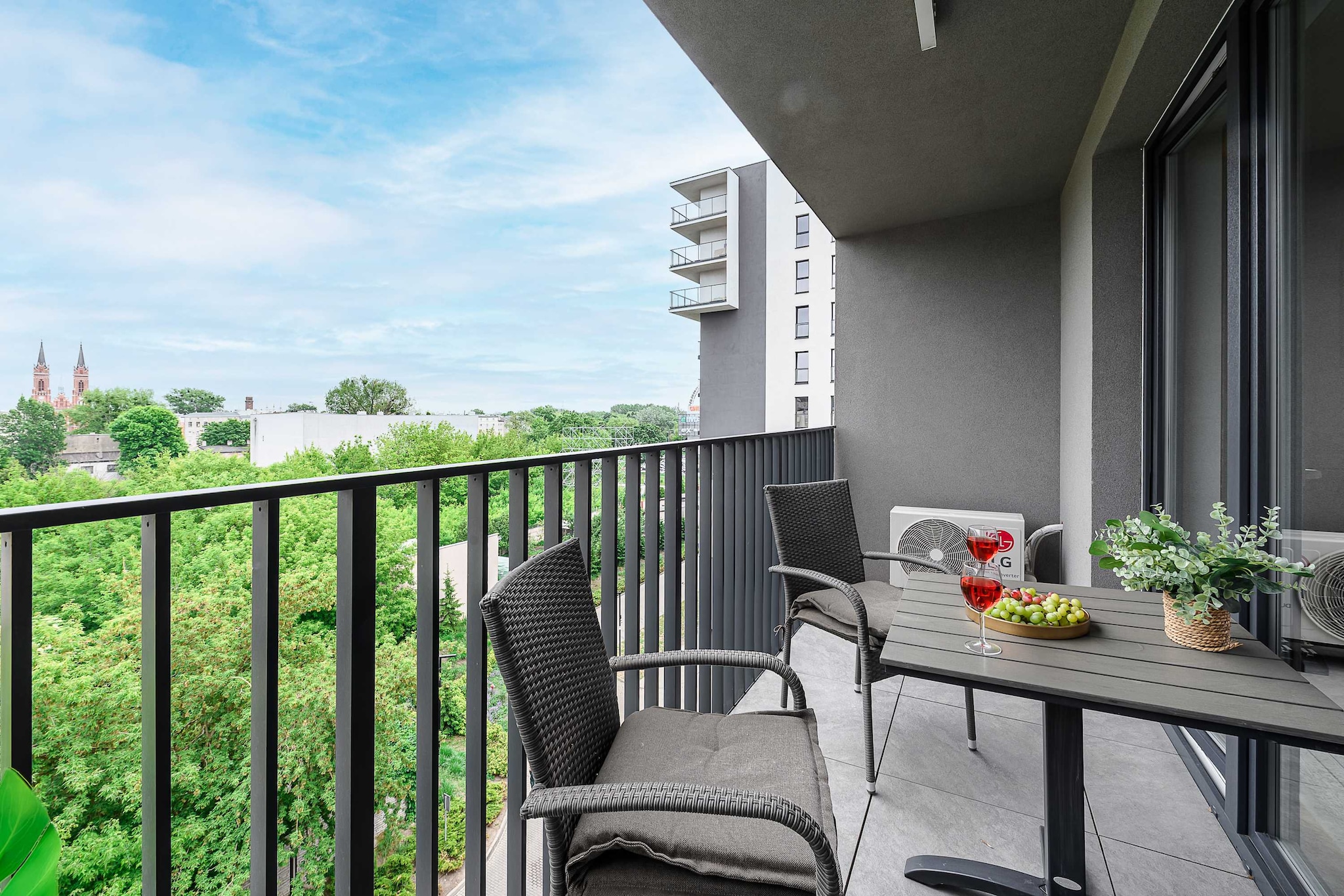 047. Drewn49A/38 (4) - Terrace balcony