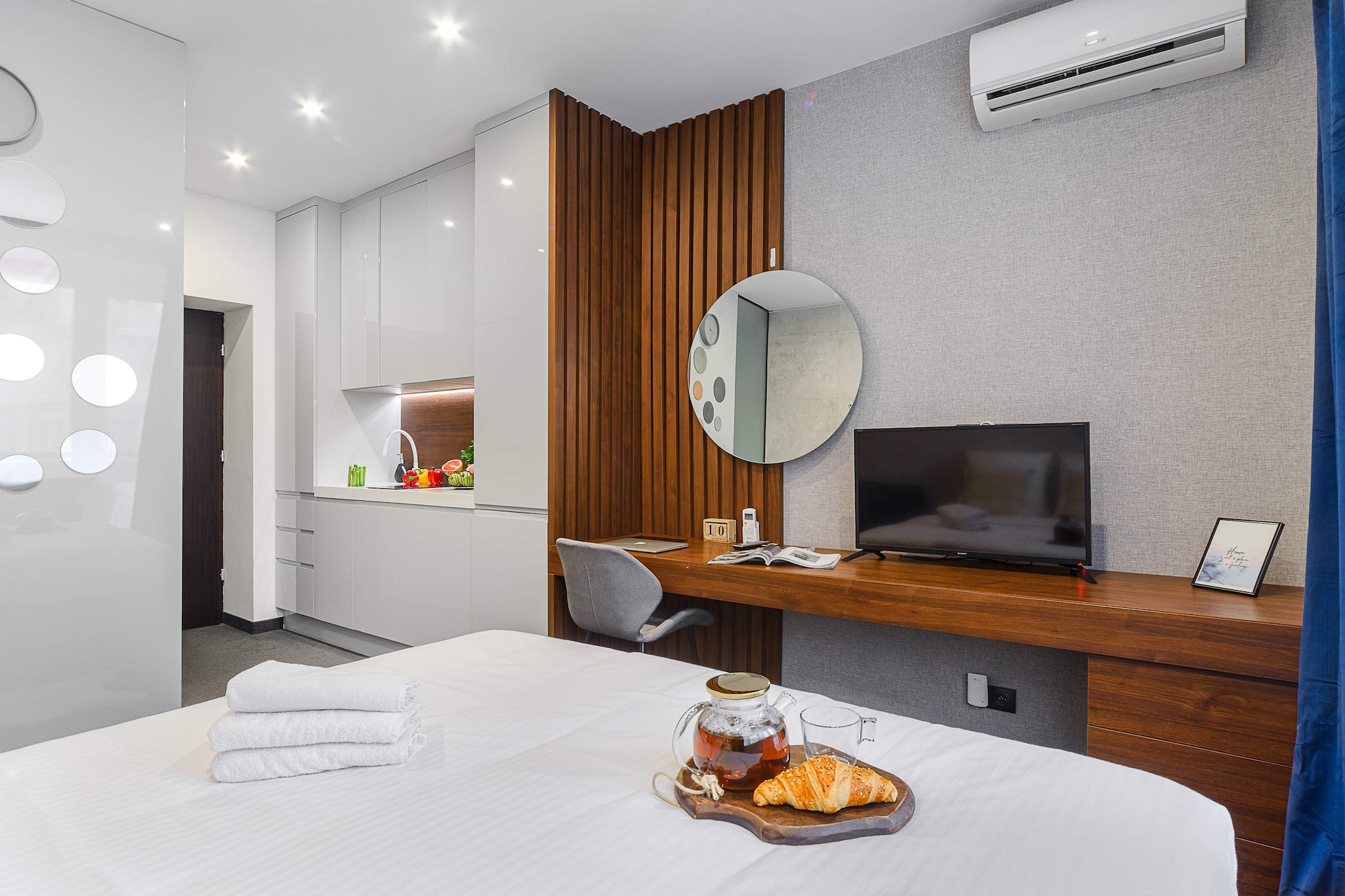 Bed Room