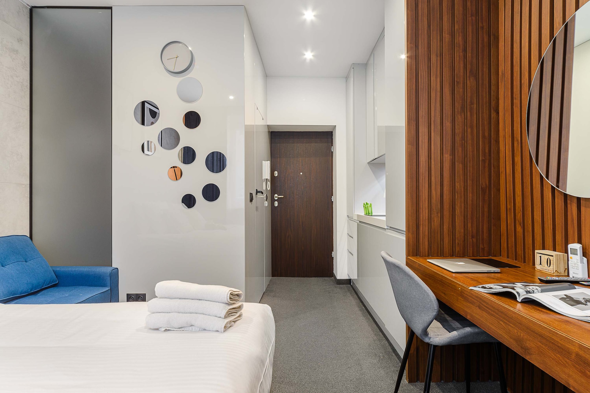 Bed Room