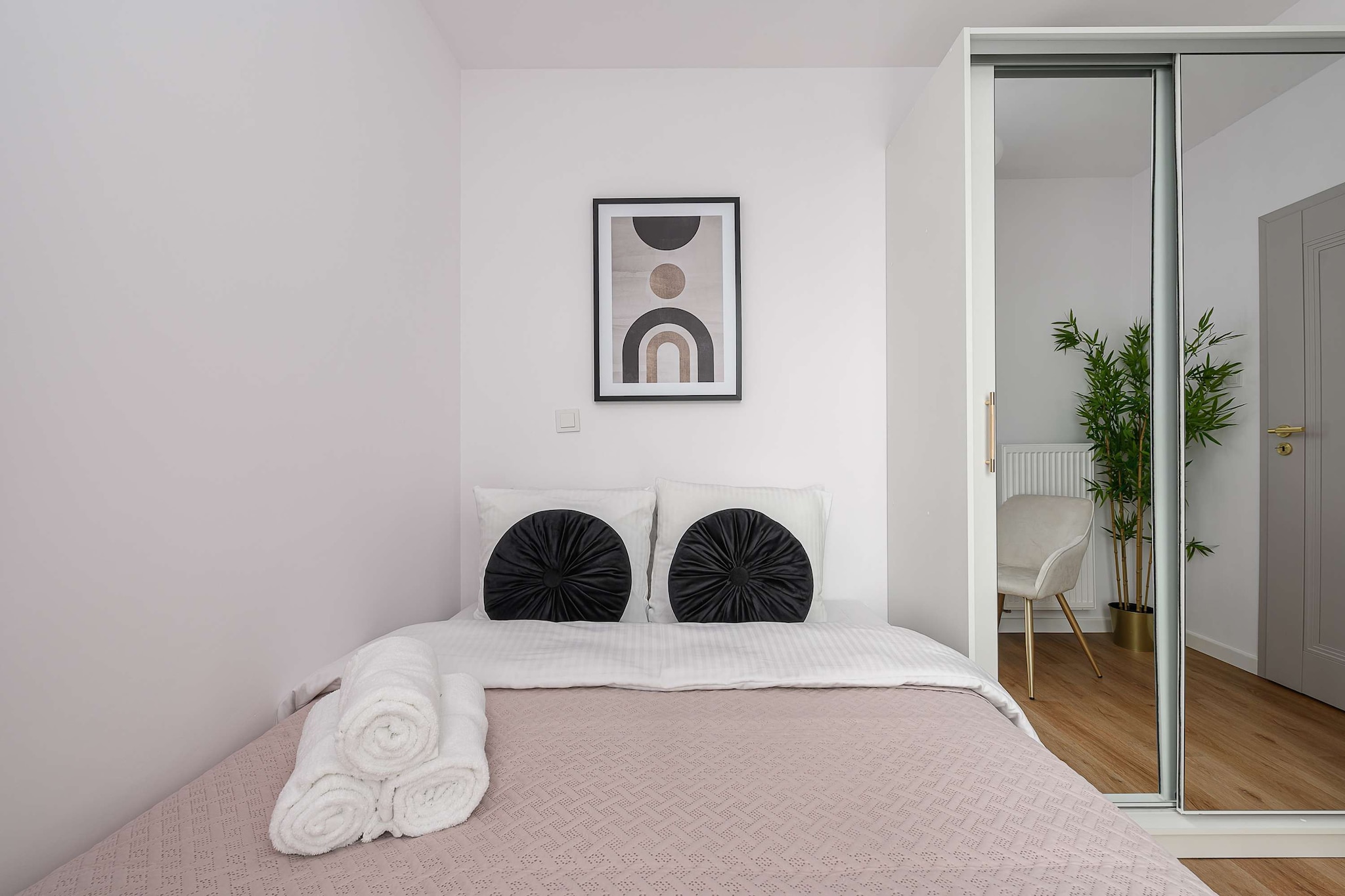 184 AWalcząc 2/24(4) - Slaapkamer