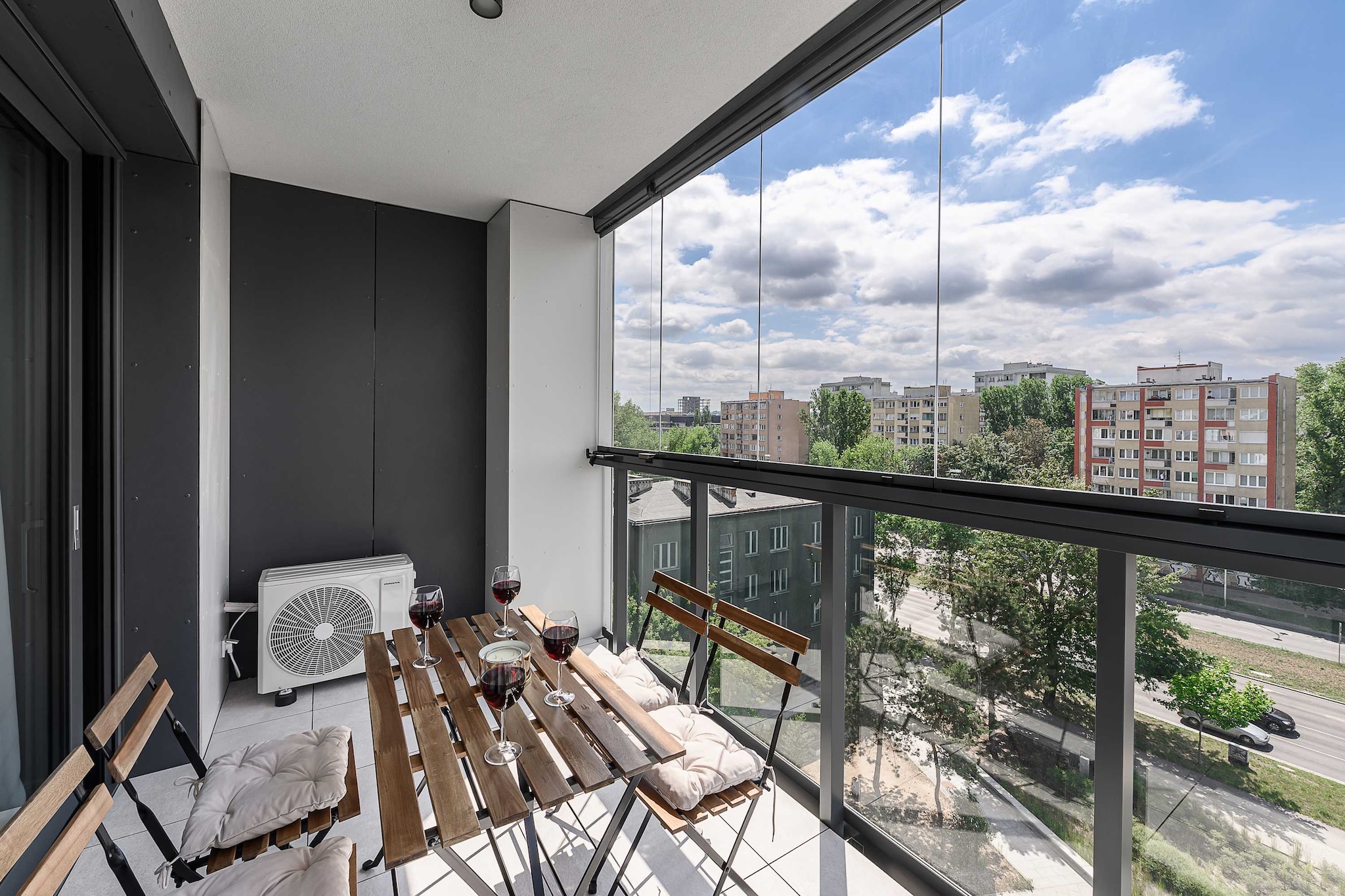 184 AWalcząc 2/24(4) - Terrasbalkon