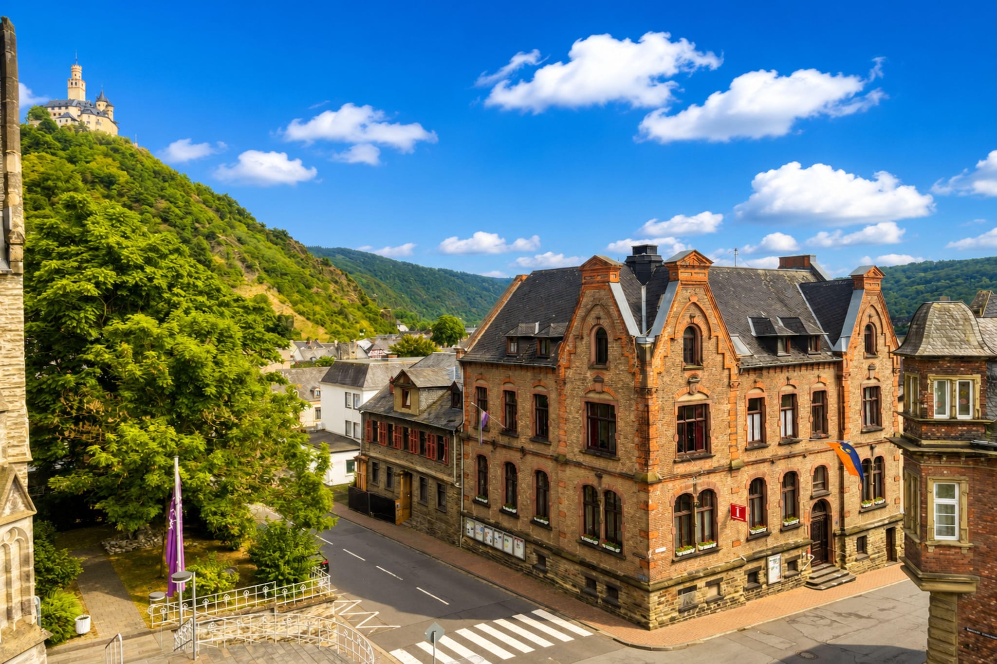 Zum Rheinberg Braubach App 7 Etage 3 _ 6 P - Exterior in summer