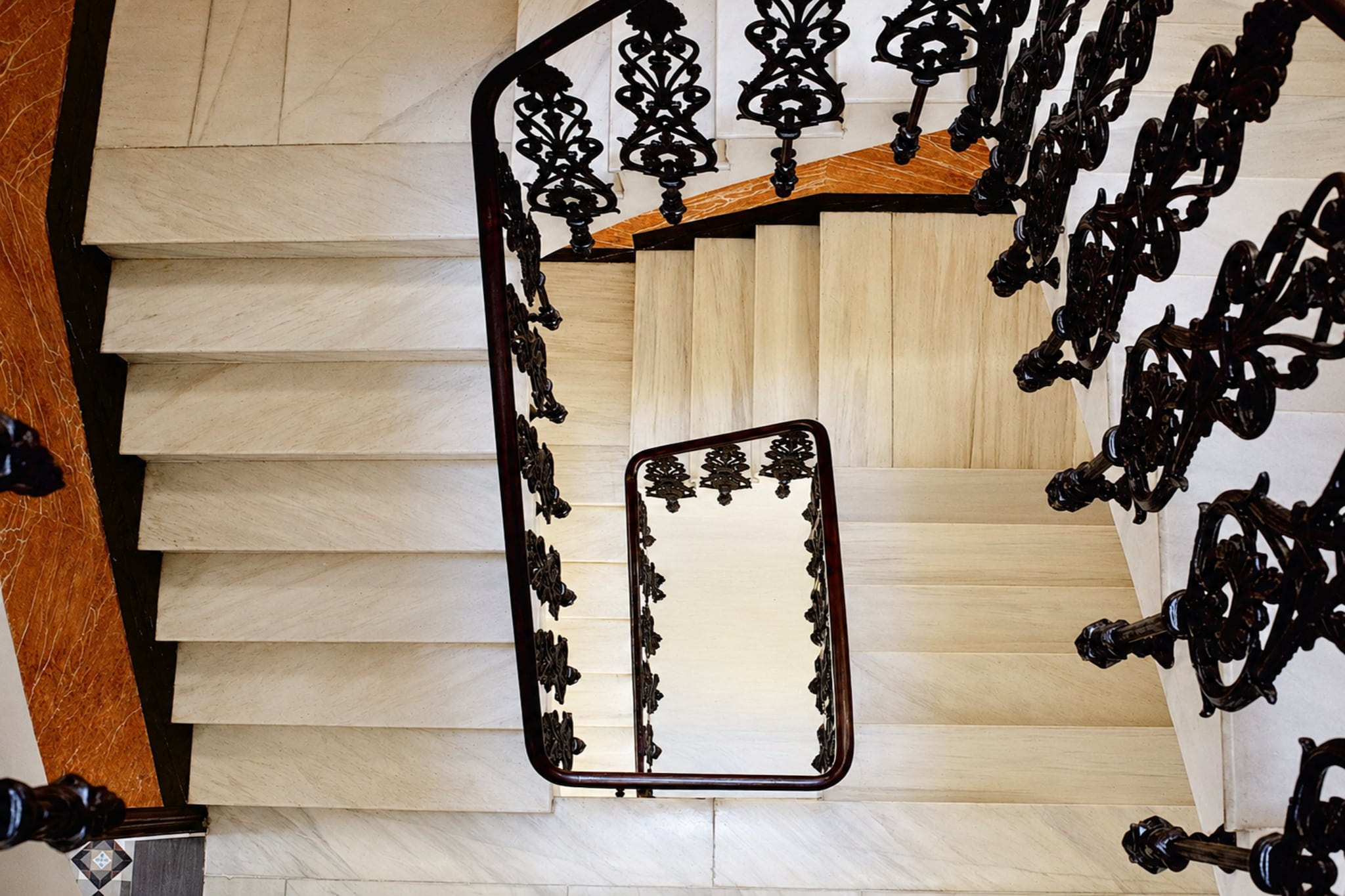 Suite estandar - Escalier