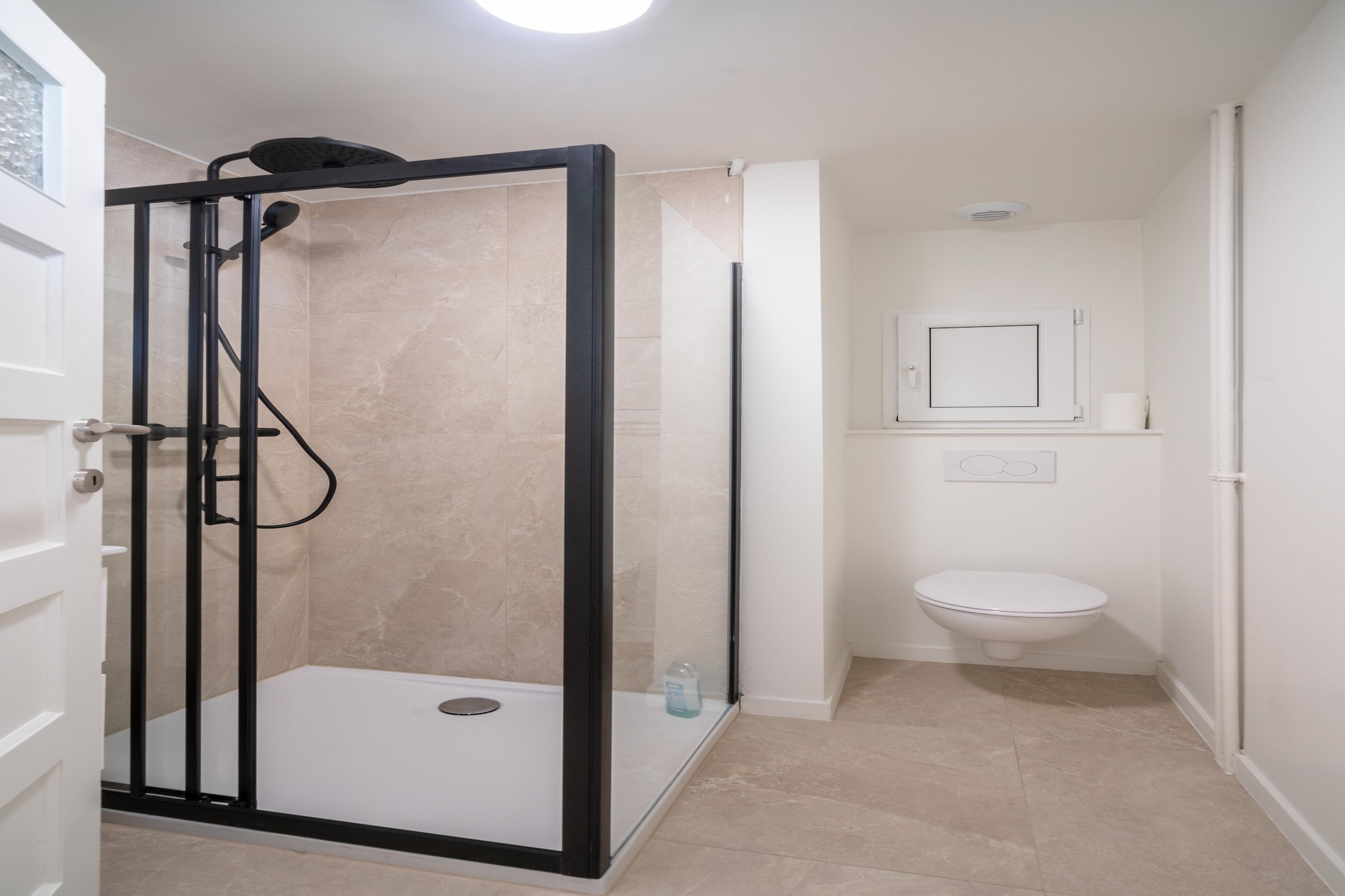 FR135_4L_4C - Bathroom