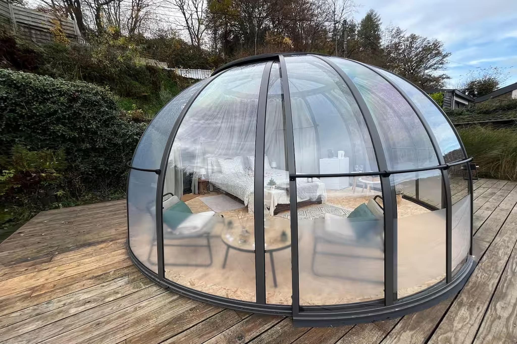 Glass Dome - Außenbereich Sommer