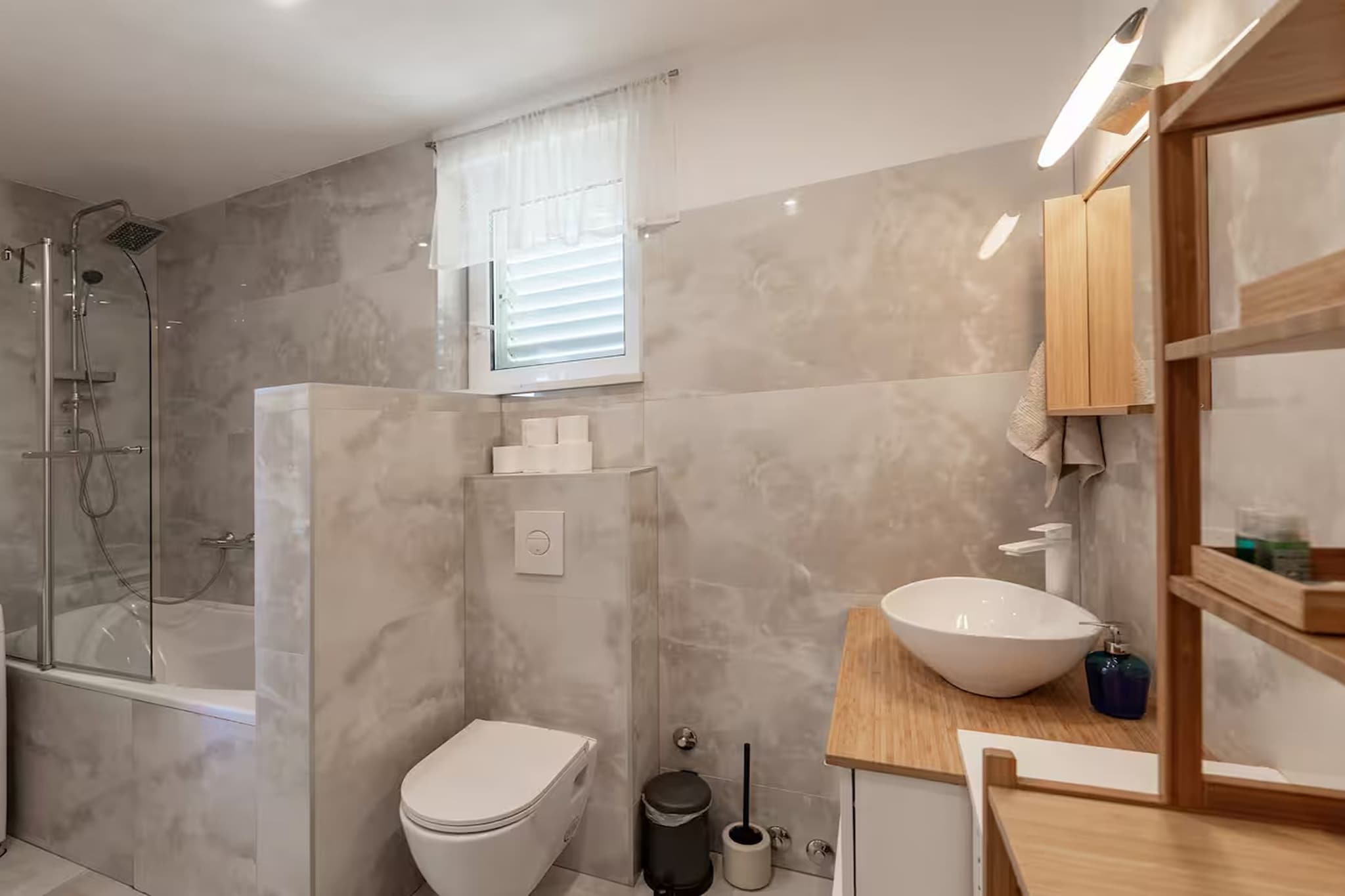 Deluxe apartment Marghareta - Three Bedroom Apartment with  Sea View and Terrace - Badkamer