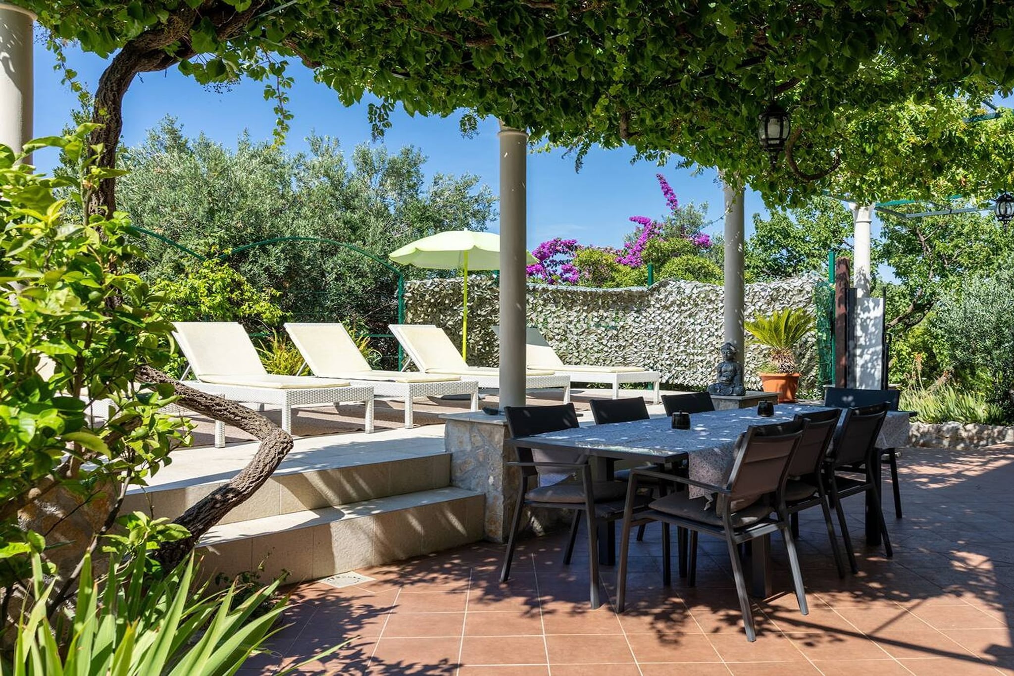 Deluxe apartment Marghareta - Three Bedroom Apartment with  Sea View and Terrace - Terras