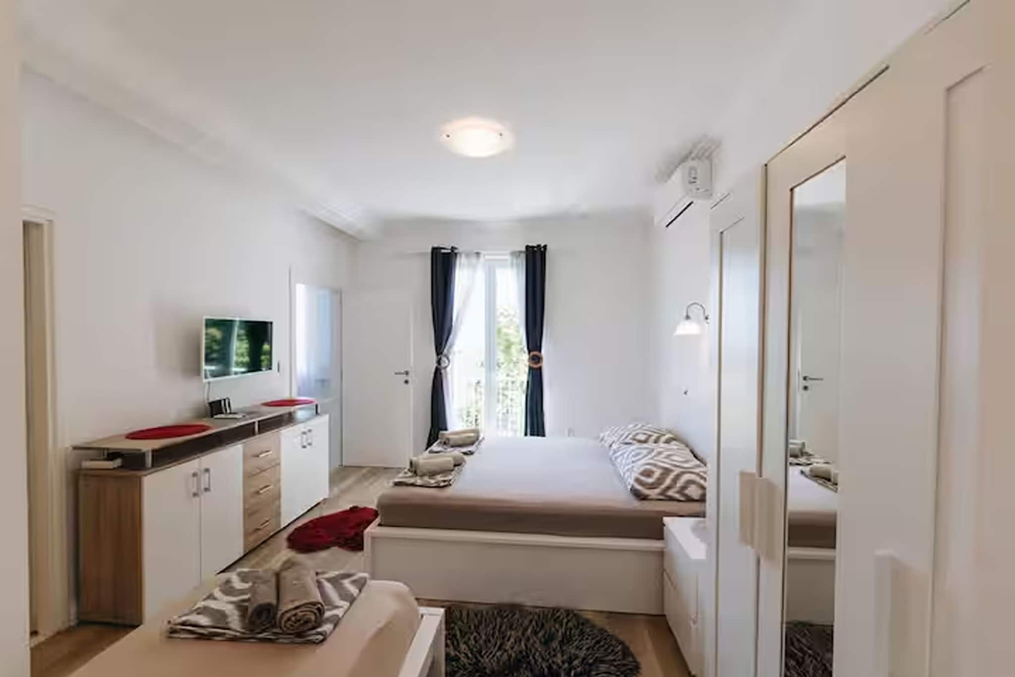 Deluxe apartment Marghareta - Three Bedroom Apartment with  Sea View and Terrace - Slaapkamer