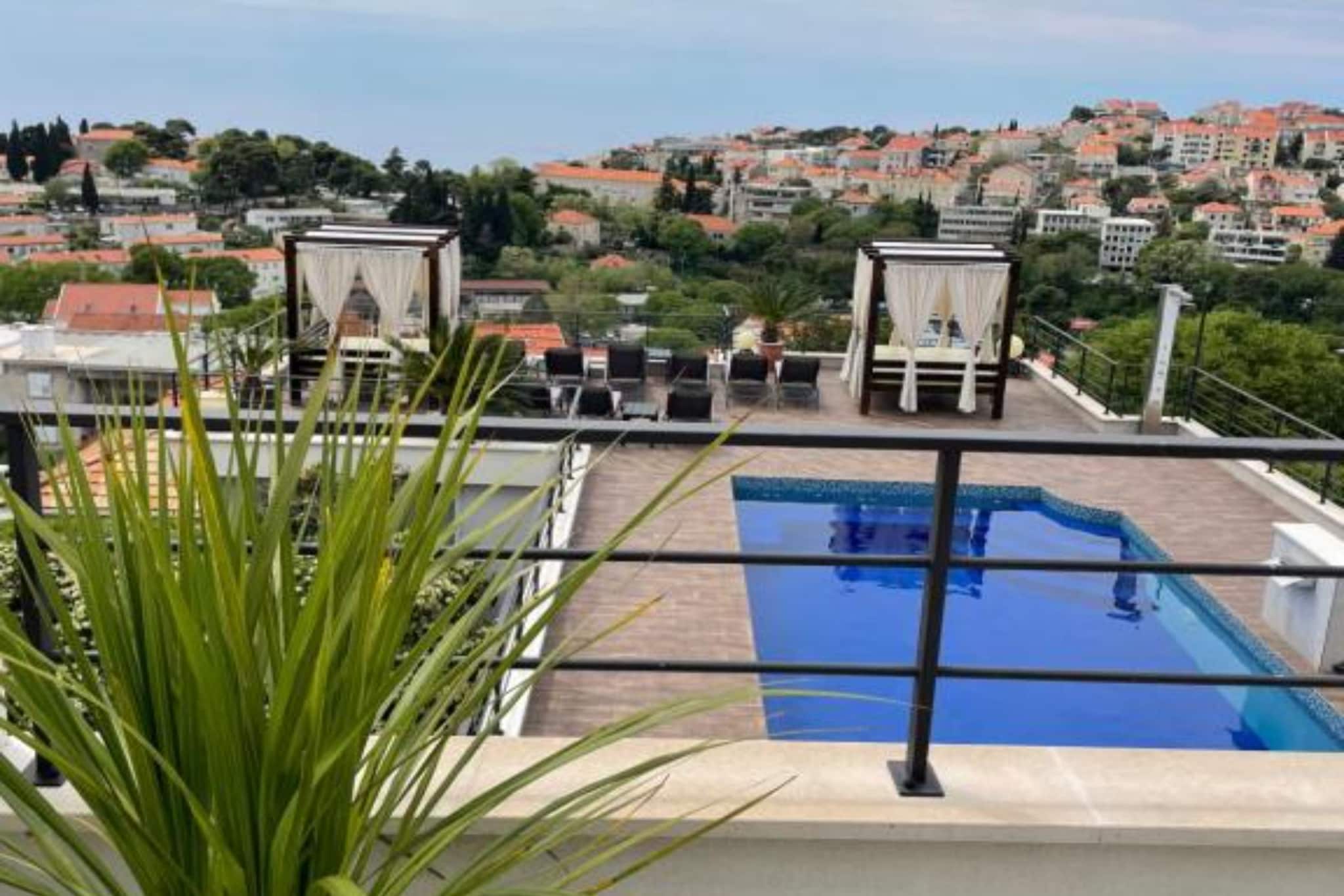 Residence Apartment Marghareta No. 2 - Three Bedroom Apartment  with Balcony - Piscine