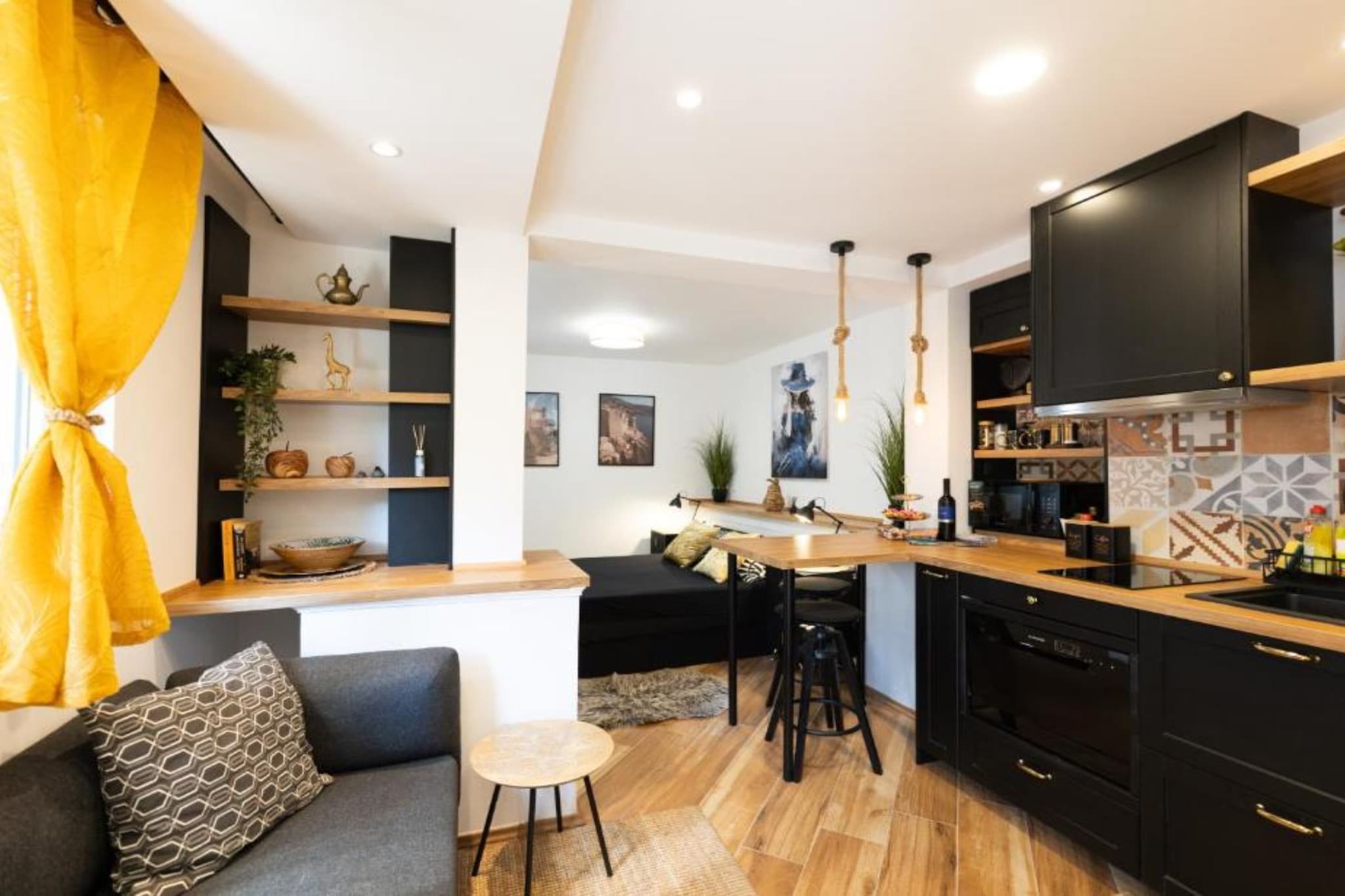 Marghareta Apartment NO 1 - TOP Location - Studio Apartment