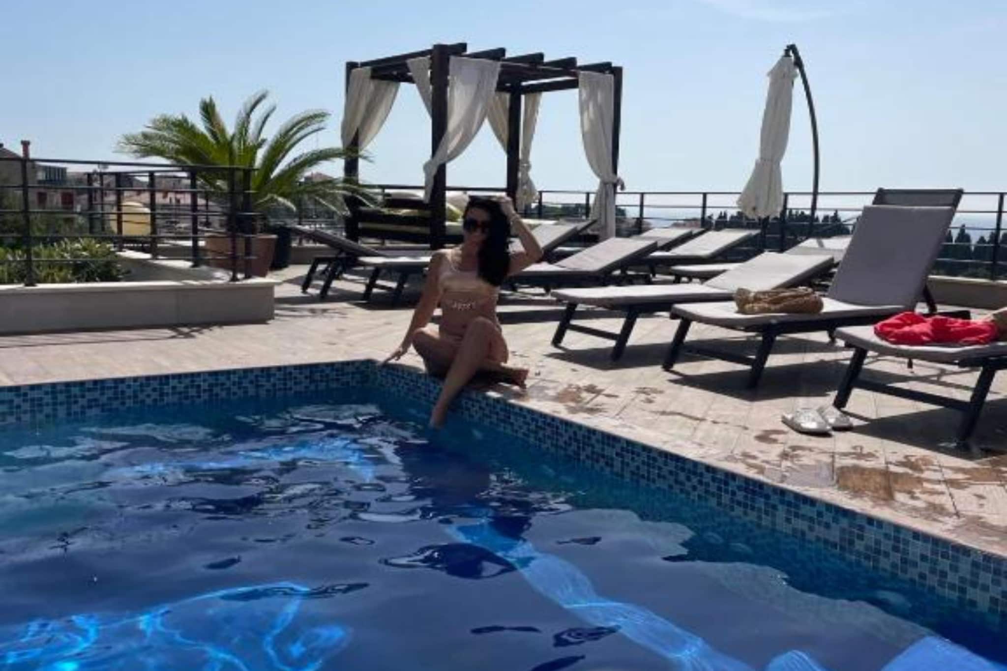 Residence Apartment Marghareta No. 1 with Sea View - Two Bedroom Apartment  with Sea View - Piscine