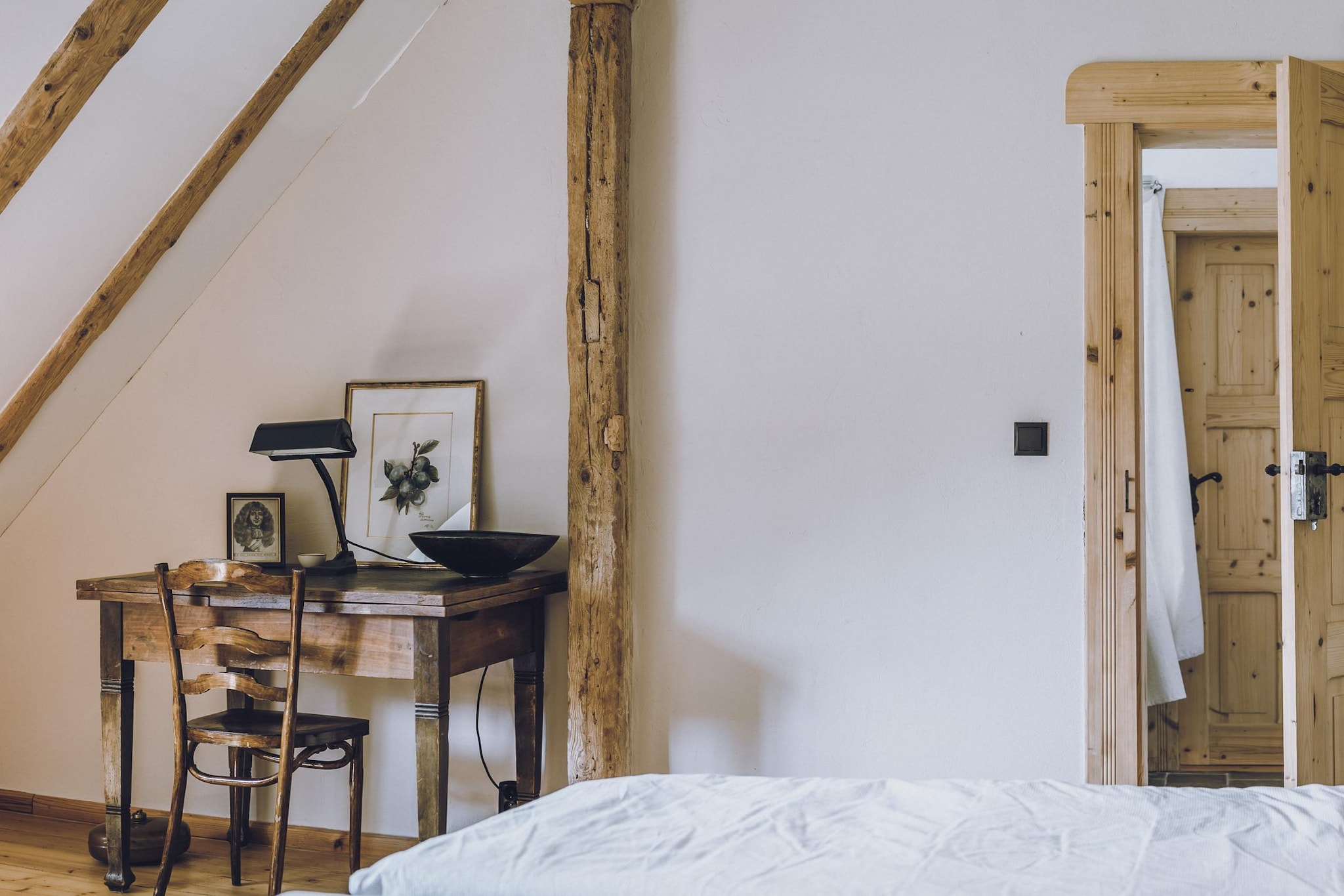 Apartment 8 - Oak