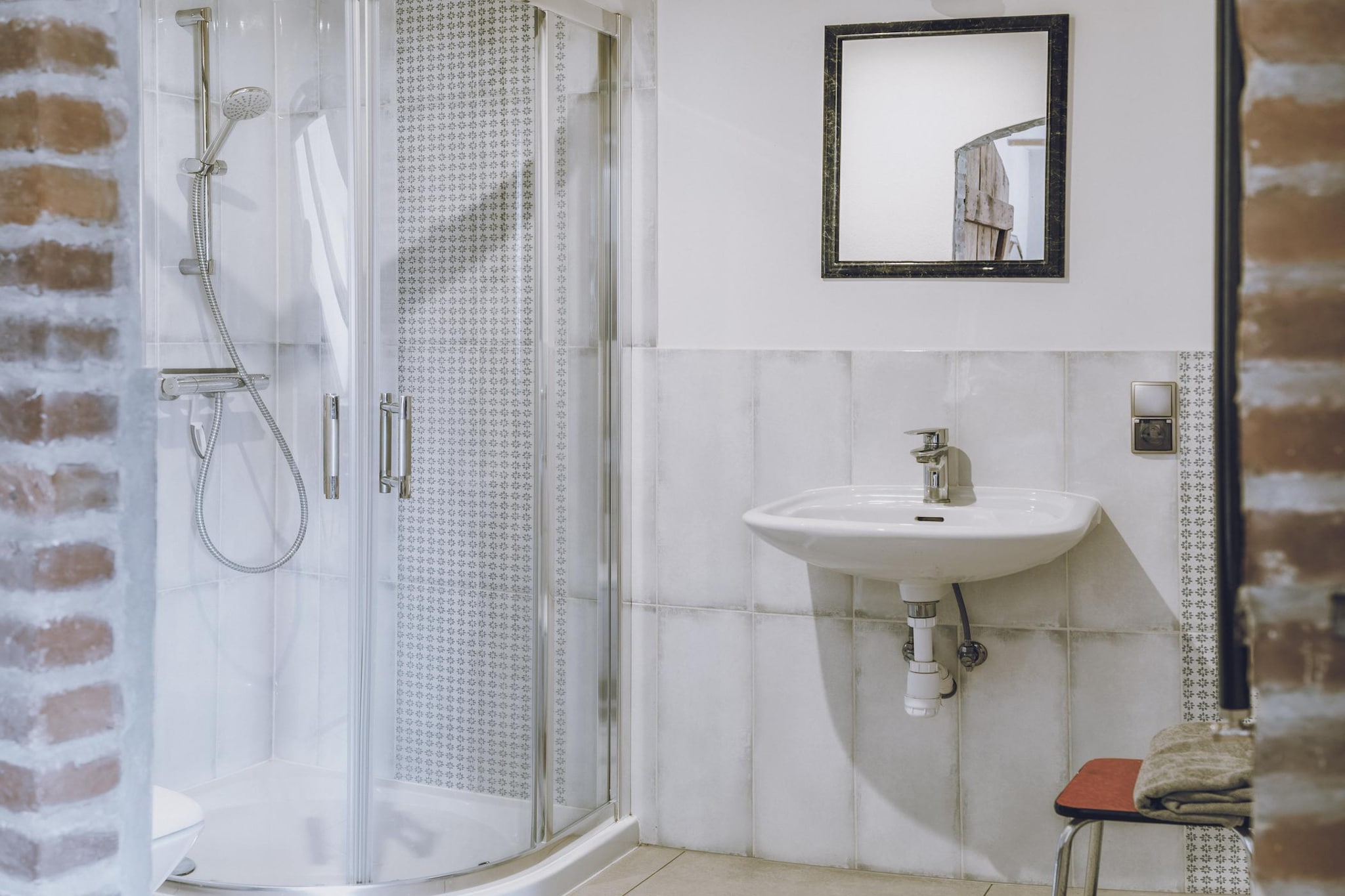 Apartment 9 - Swallow - Bathroom