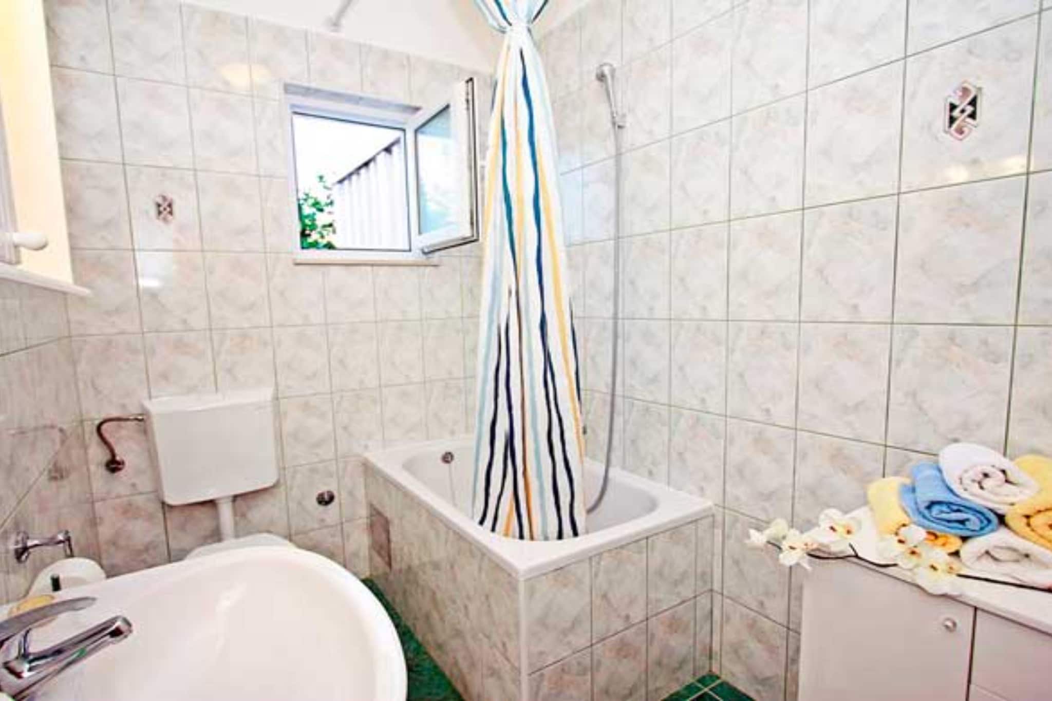 Apartments Darija Supetar - Two Bedroom Apartment with Terrace - Badezimmer