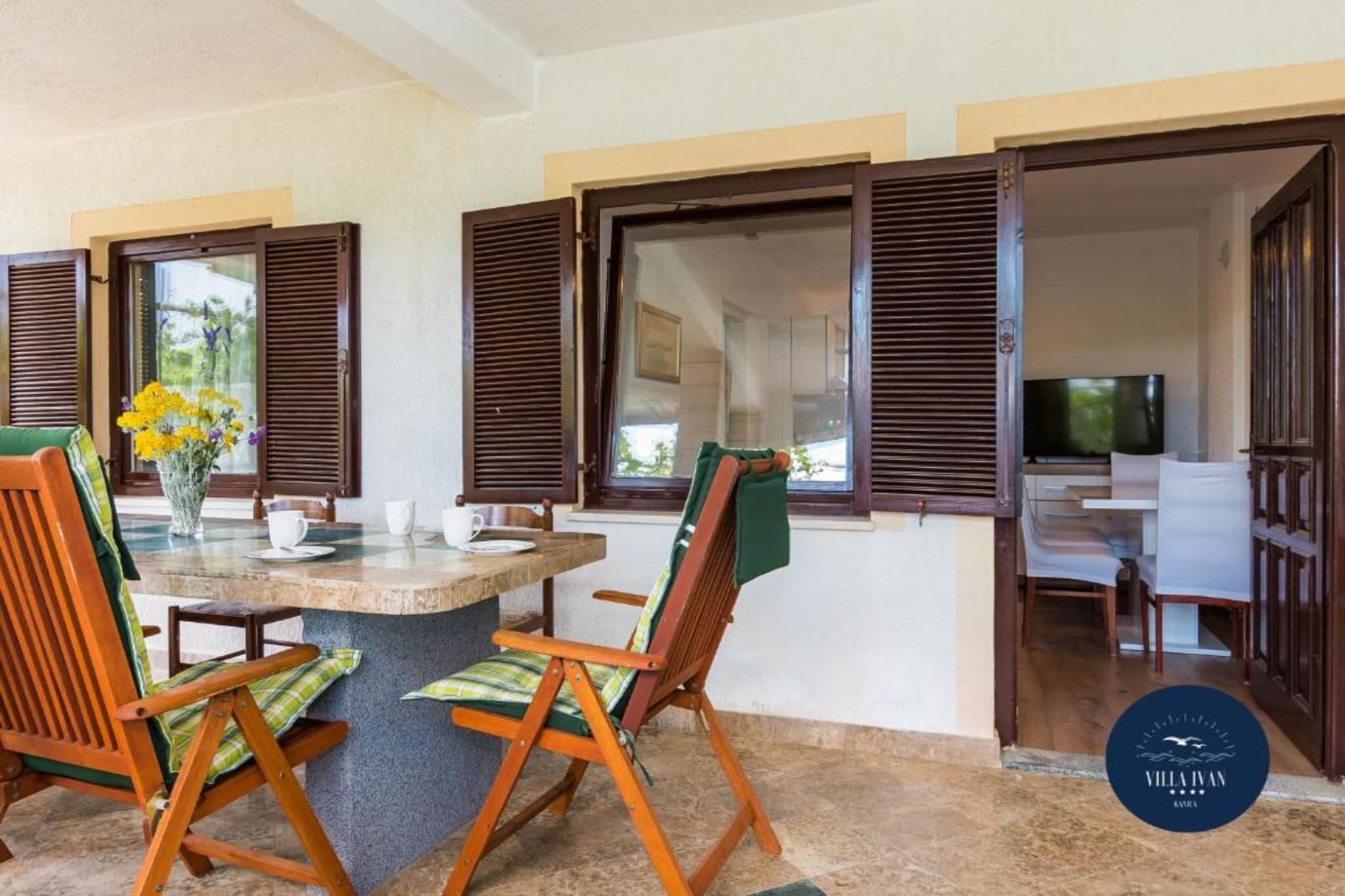 Villa Ivan apartment with terrace and sea view A3