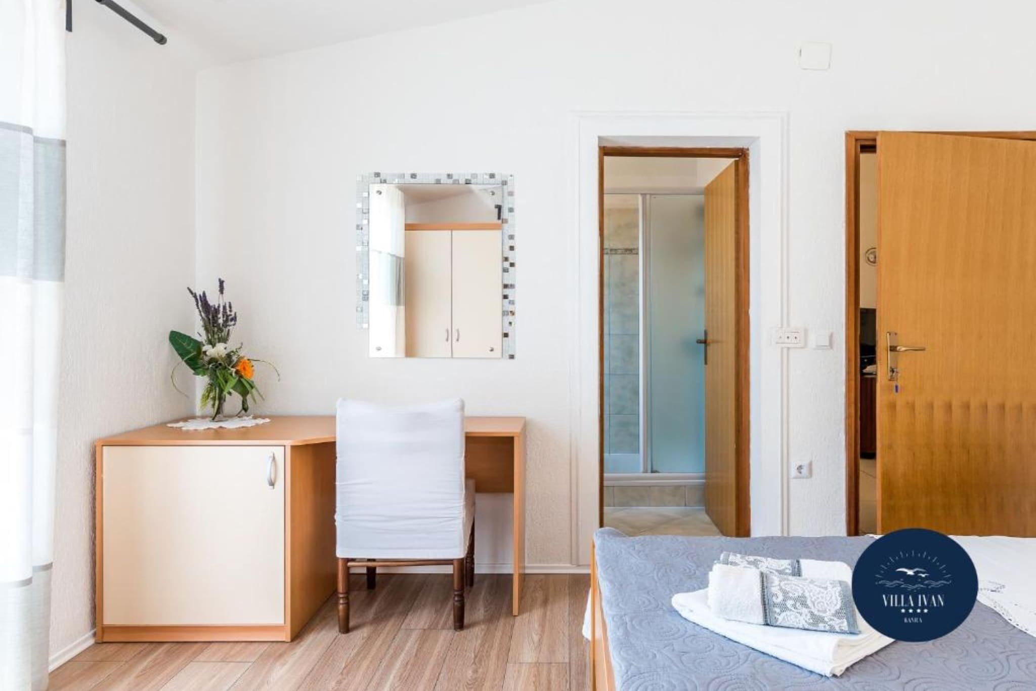 Villa Ivan apartment with terrace and sea view A3 - Chambre