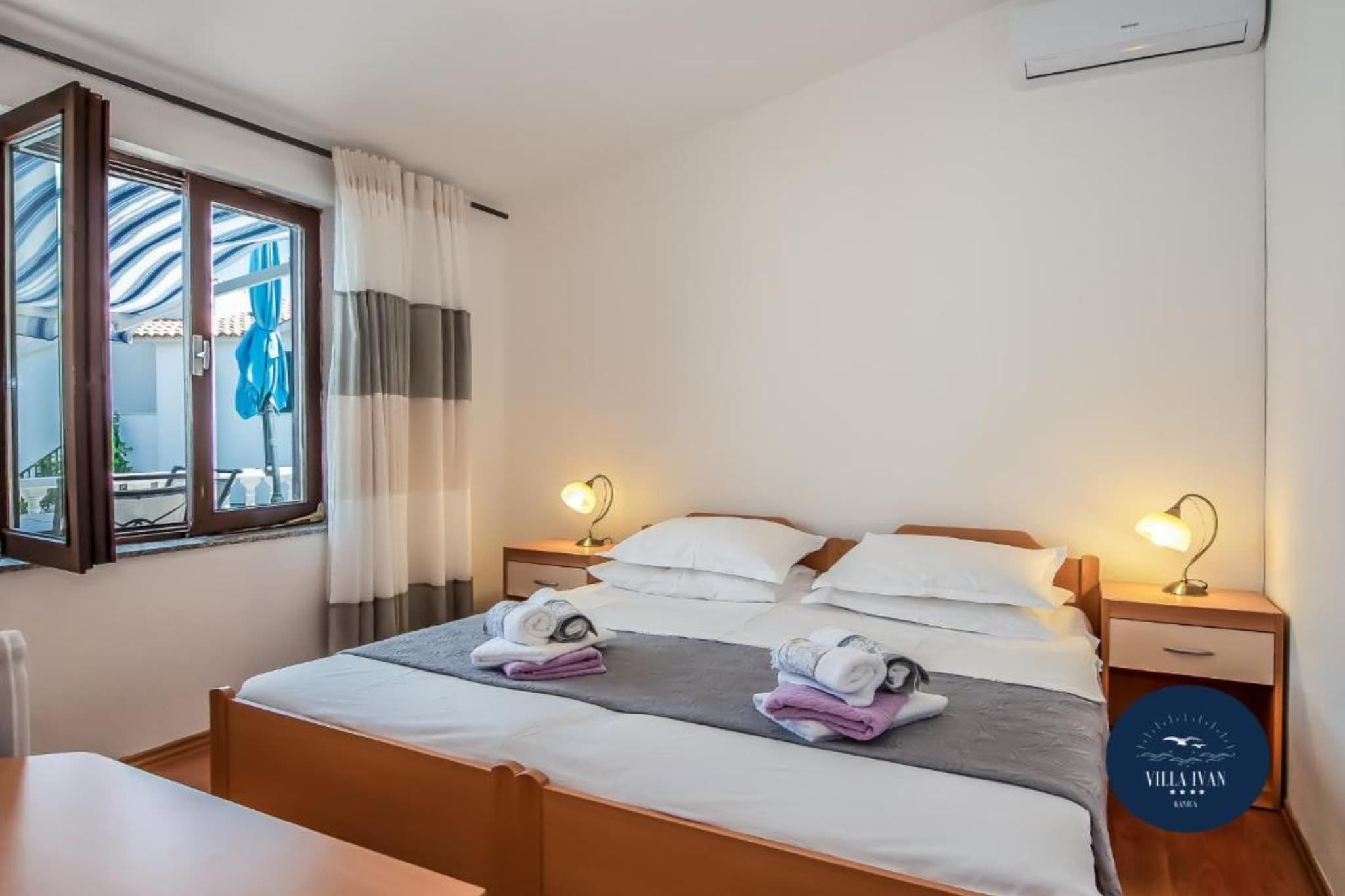 Villa Ivan apartment with terrace and sea view A3 - Chambre