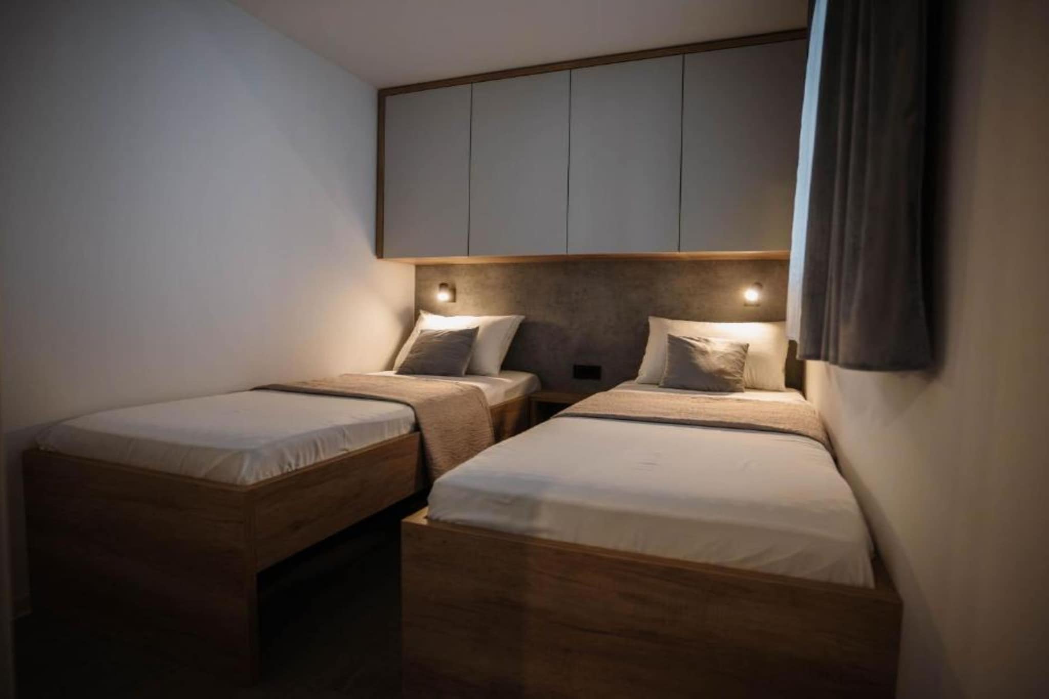 Lux Mobile Homes Vodice -  Two bedroom home with private hot tub (Aria) - Slaapkamer