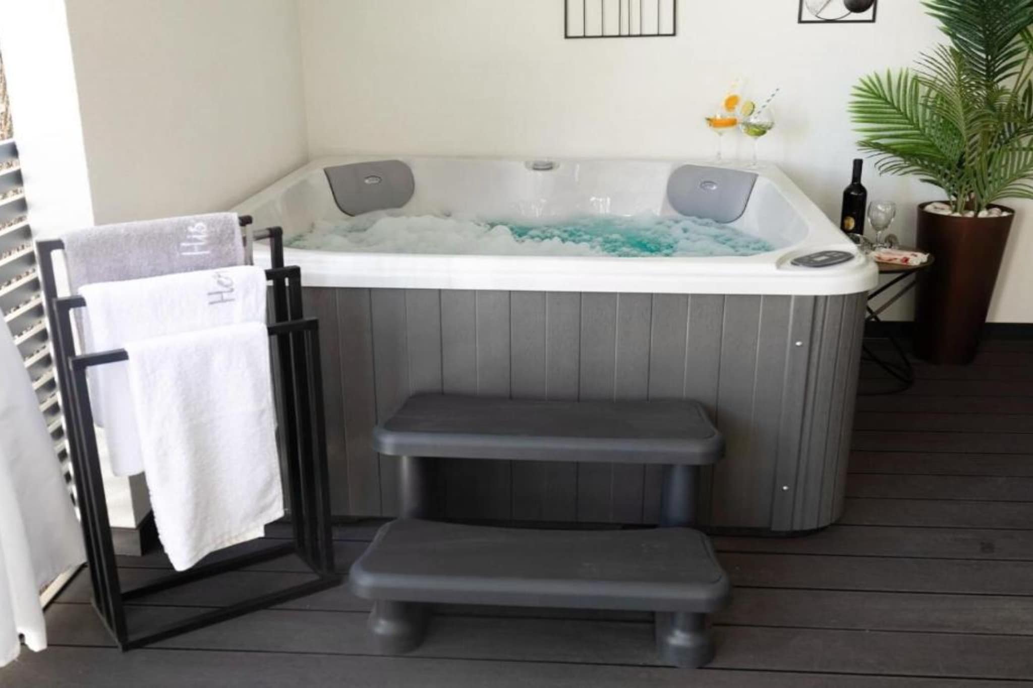 Lux Mobile Homes Vodice -  Two bedroom home with private hot tub (Maris) - Spa