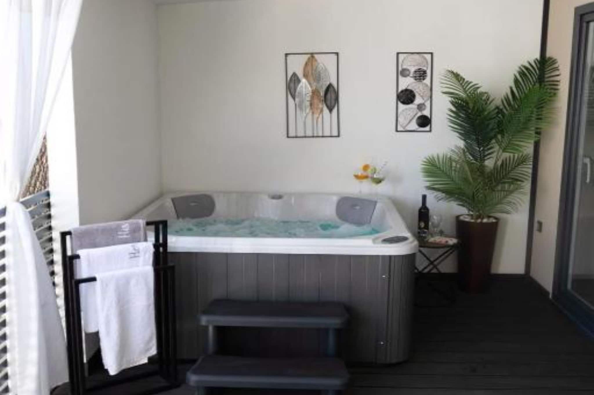 Lux Mobile Homes Vodice -  Two bedroom home with private hot tub (Maris) - Spa