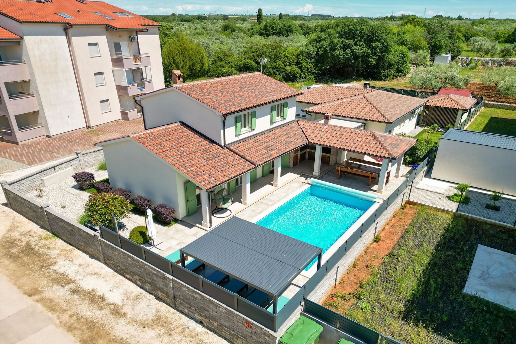 Guest house Gabriel with pool - Buitenlucht