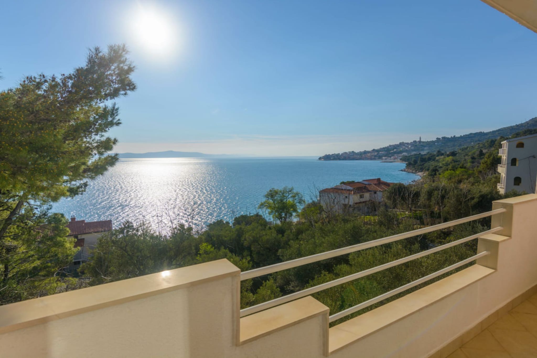 Villa Maslina-Olive two bedroom apartment with balconies and sea view  Faros - Terrasse / balcon