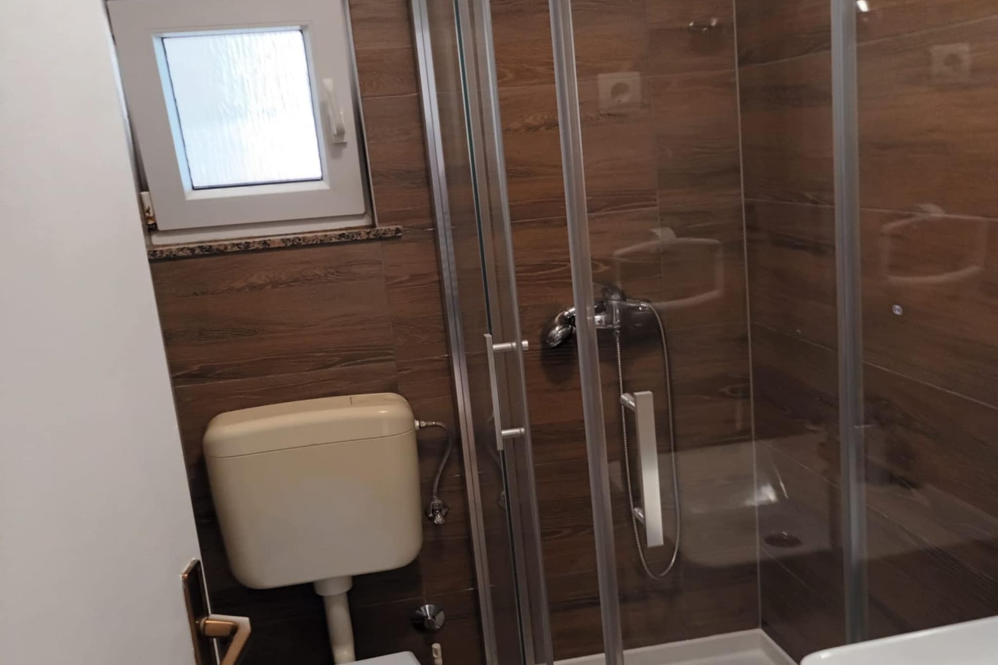 Apartments Cvetnić - One Bedroom Apartment with Sea View and Balcony  (Owner A4) - Badkamer