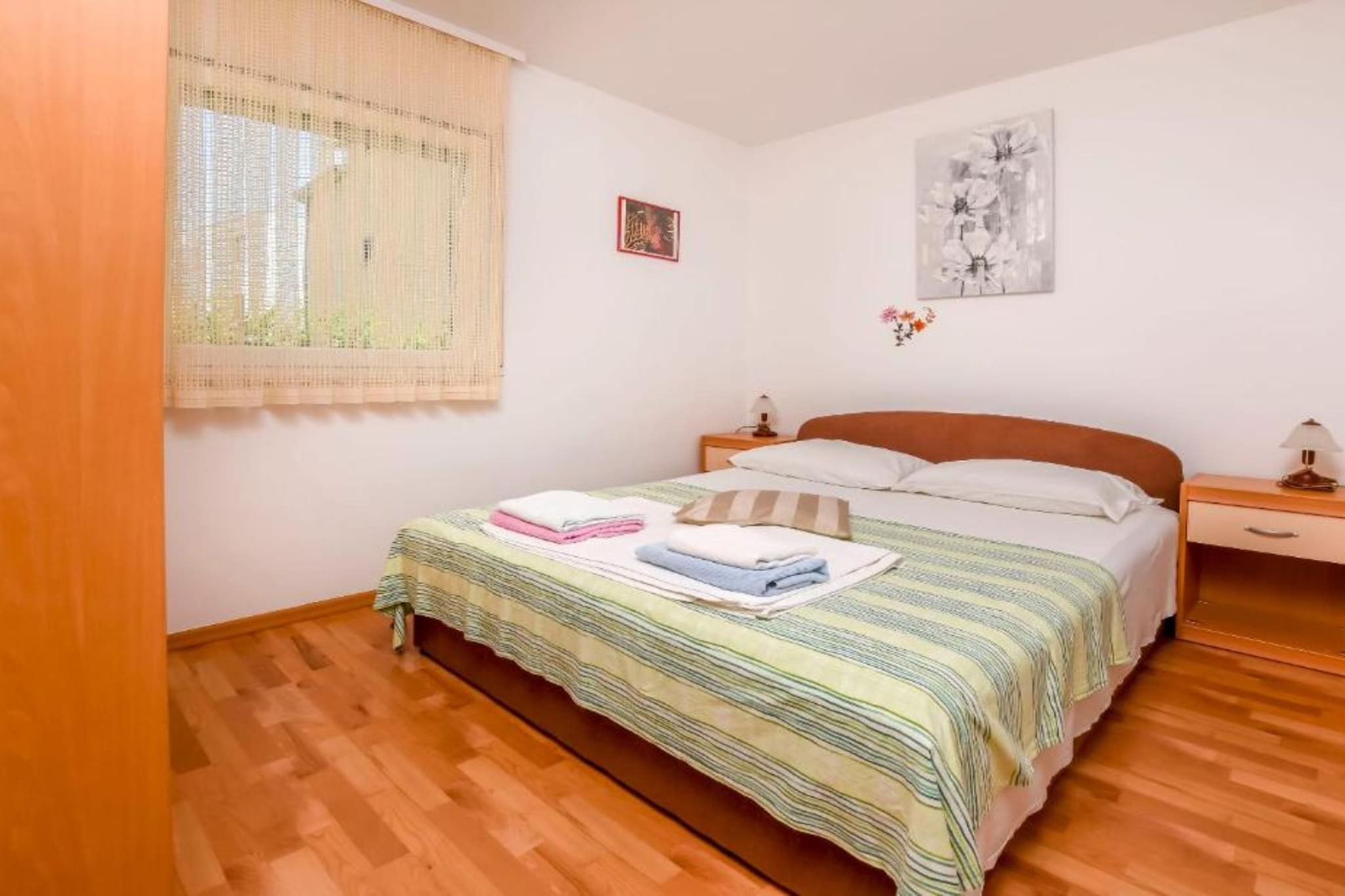 Aurel Suites- One Bedroom Apartment with Balcony - Chambre