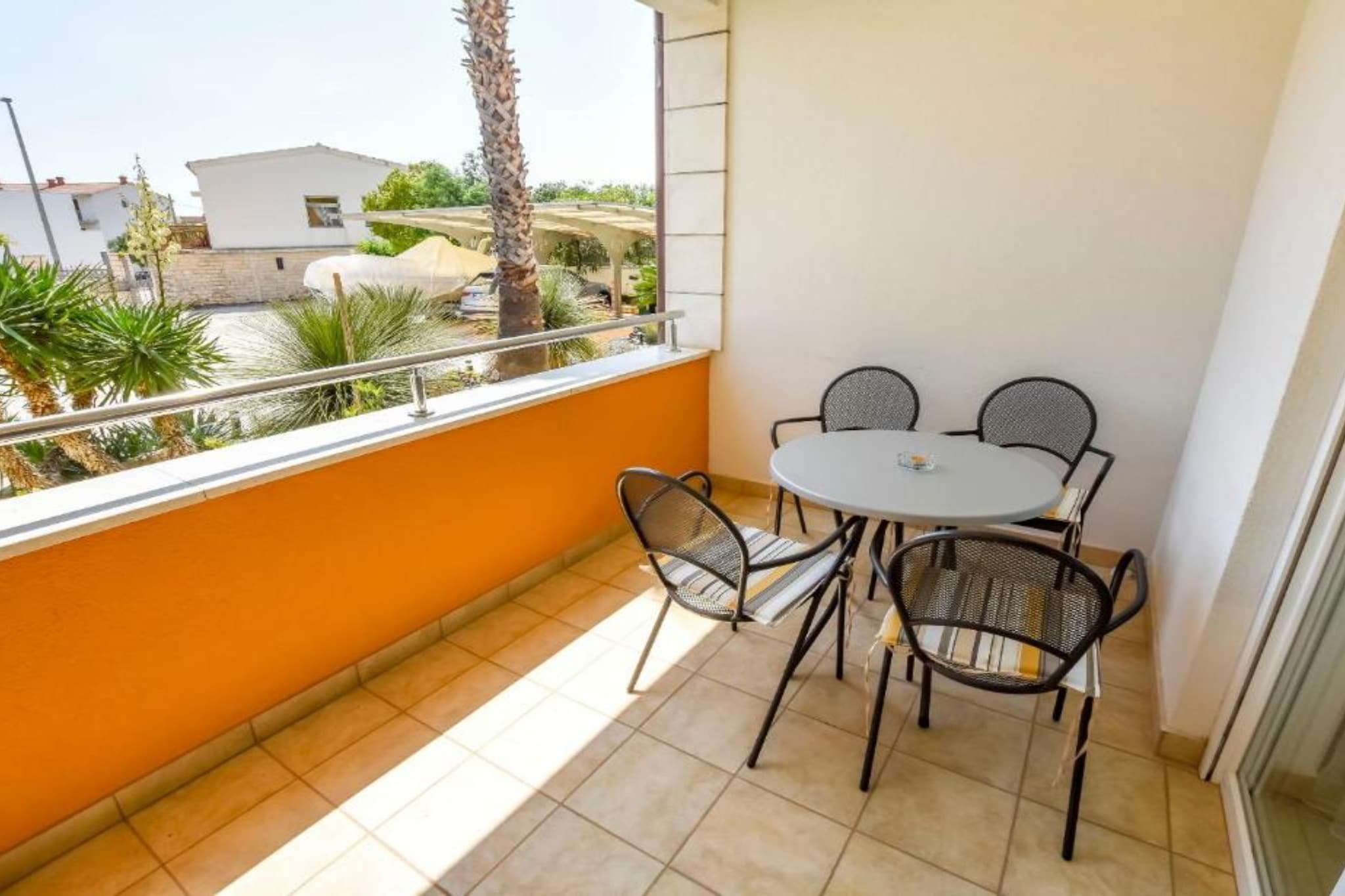 Aurel Suites- Comfort One Bedroom Apartment with Balcony - Terrasse / balcon