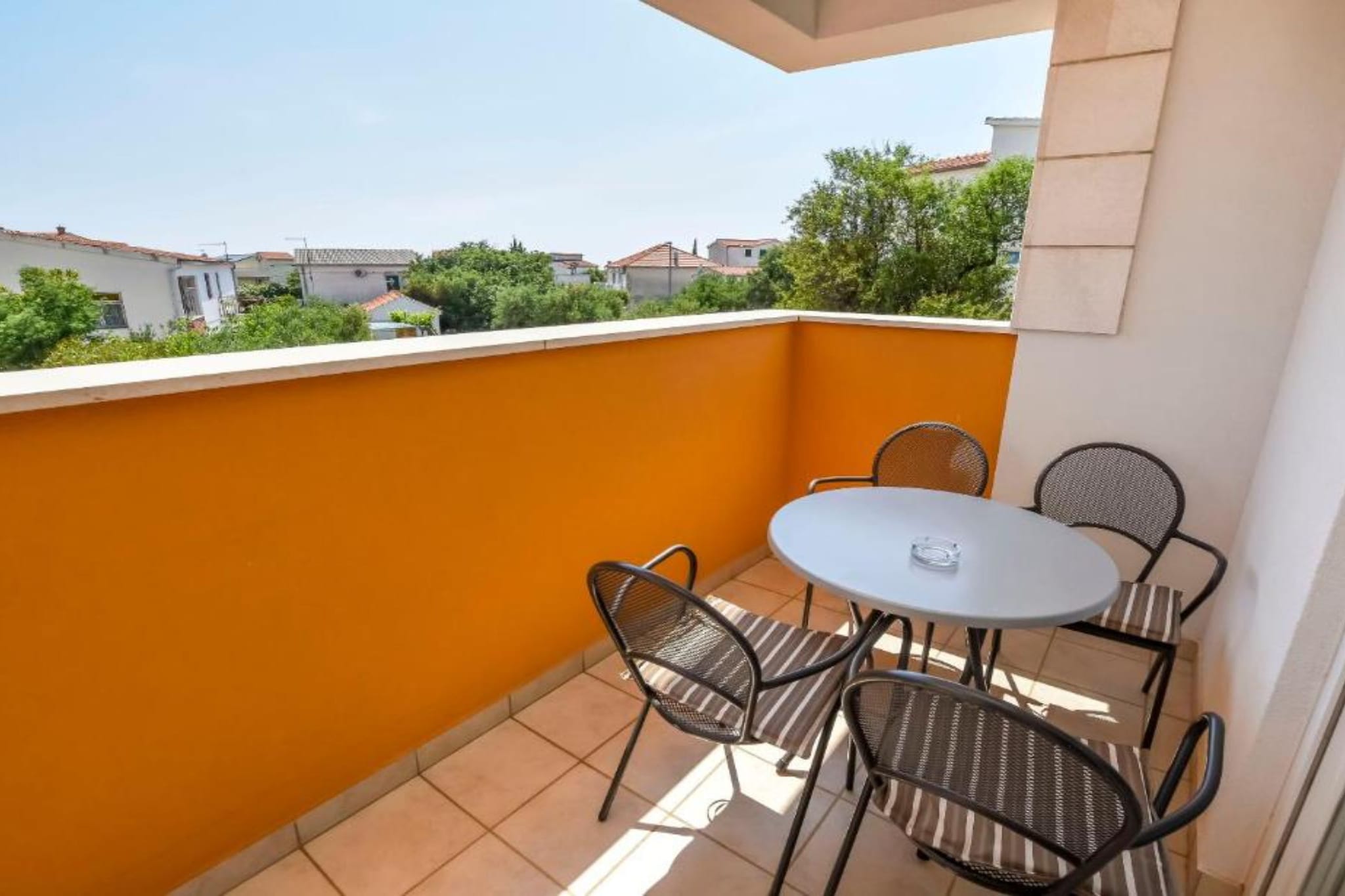 Aurel Suites-Two Bedroom Apartment with Balcony