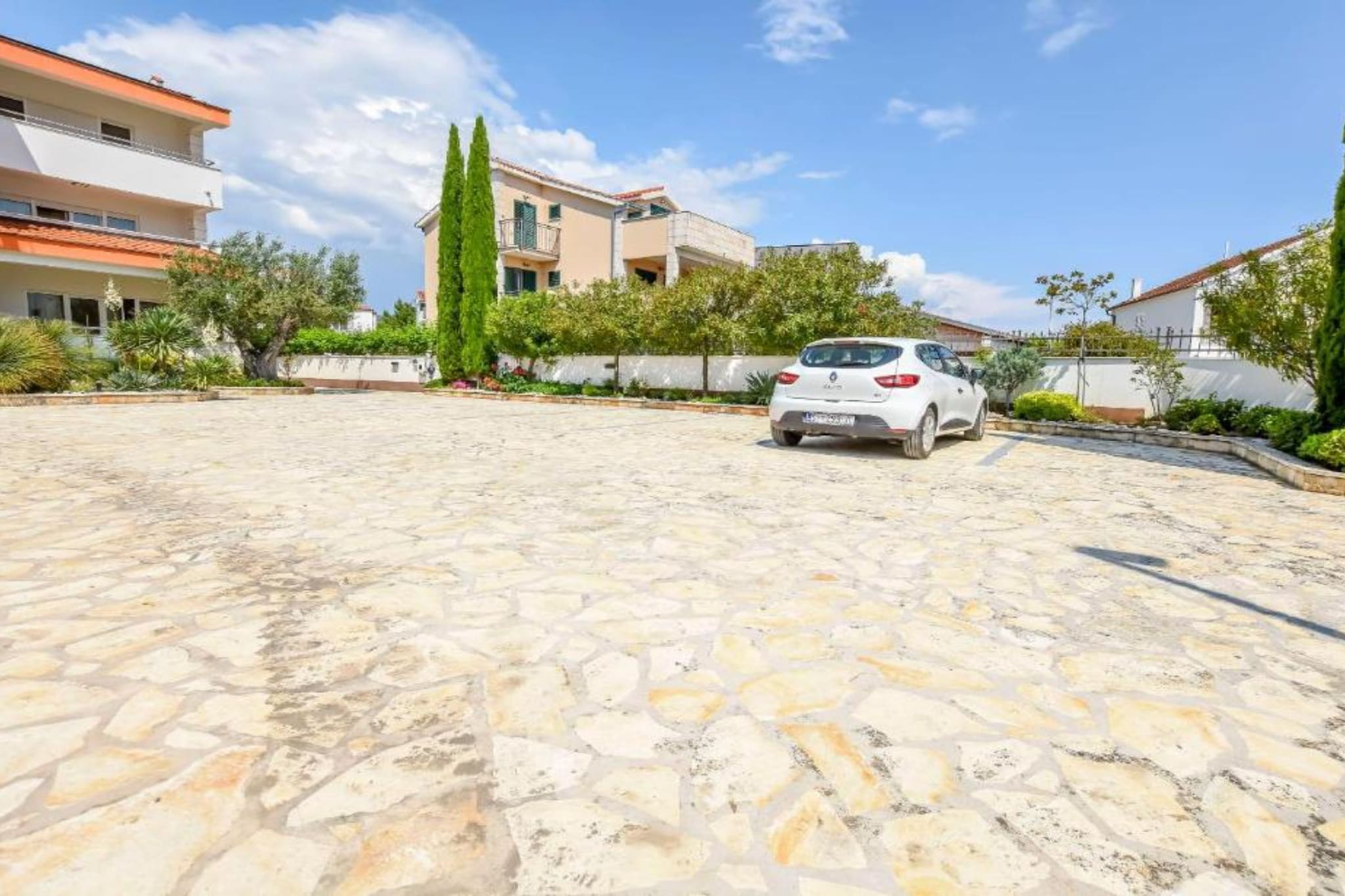 Aurel Suites- Classic Two Bedroom Apartment with Balcony - Extérieur