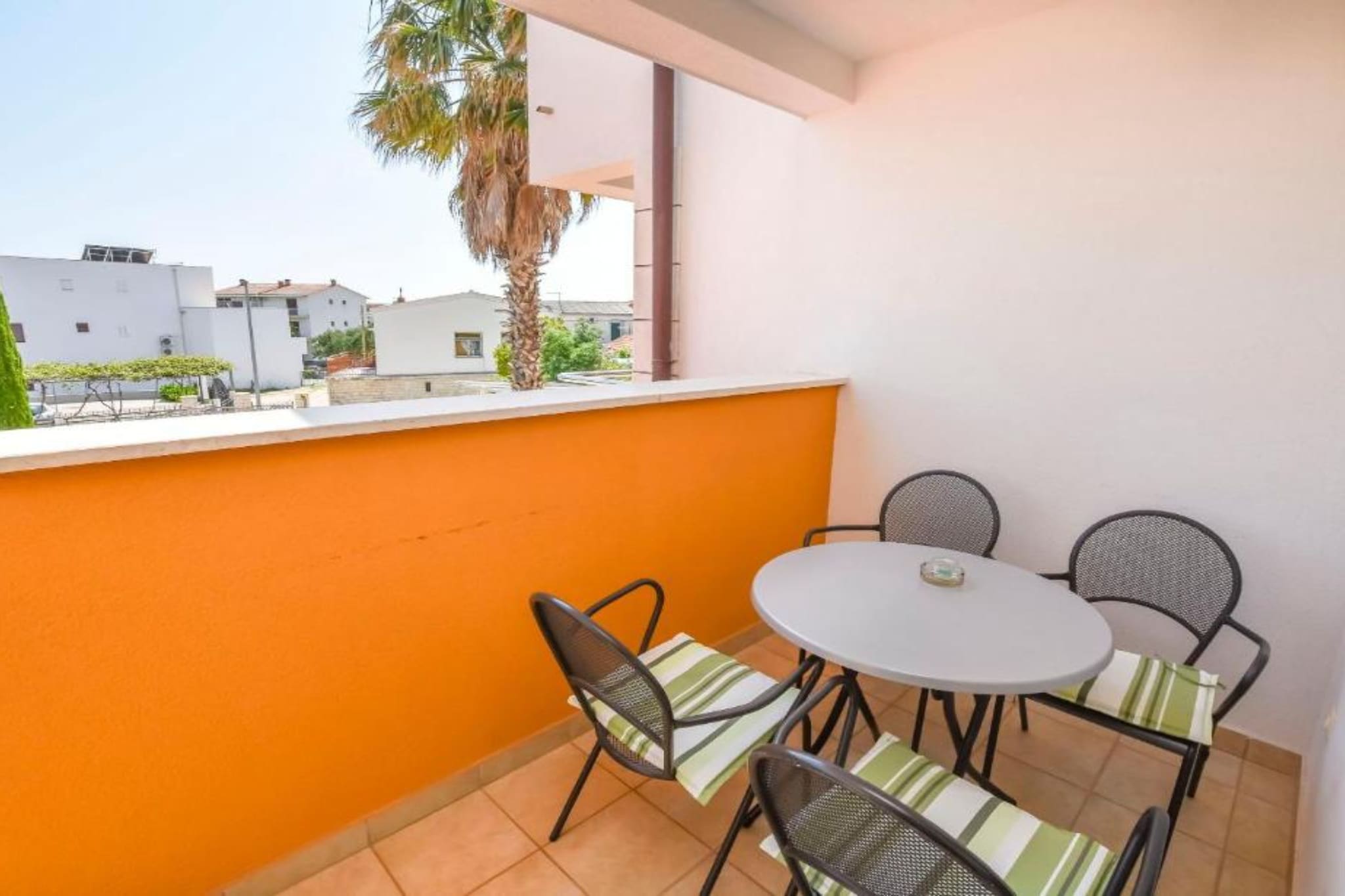 Aurel Suites- Classic Two Bedroom Apartment with Balcony