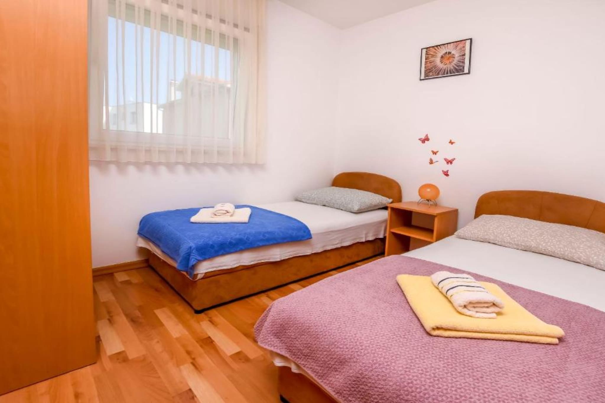 Aurel Suites- Classic Two Bedroom Apartment with Balcony - Chambre