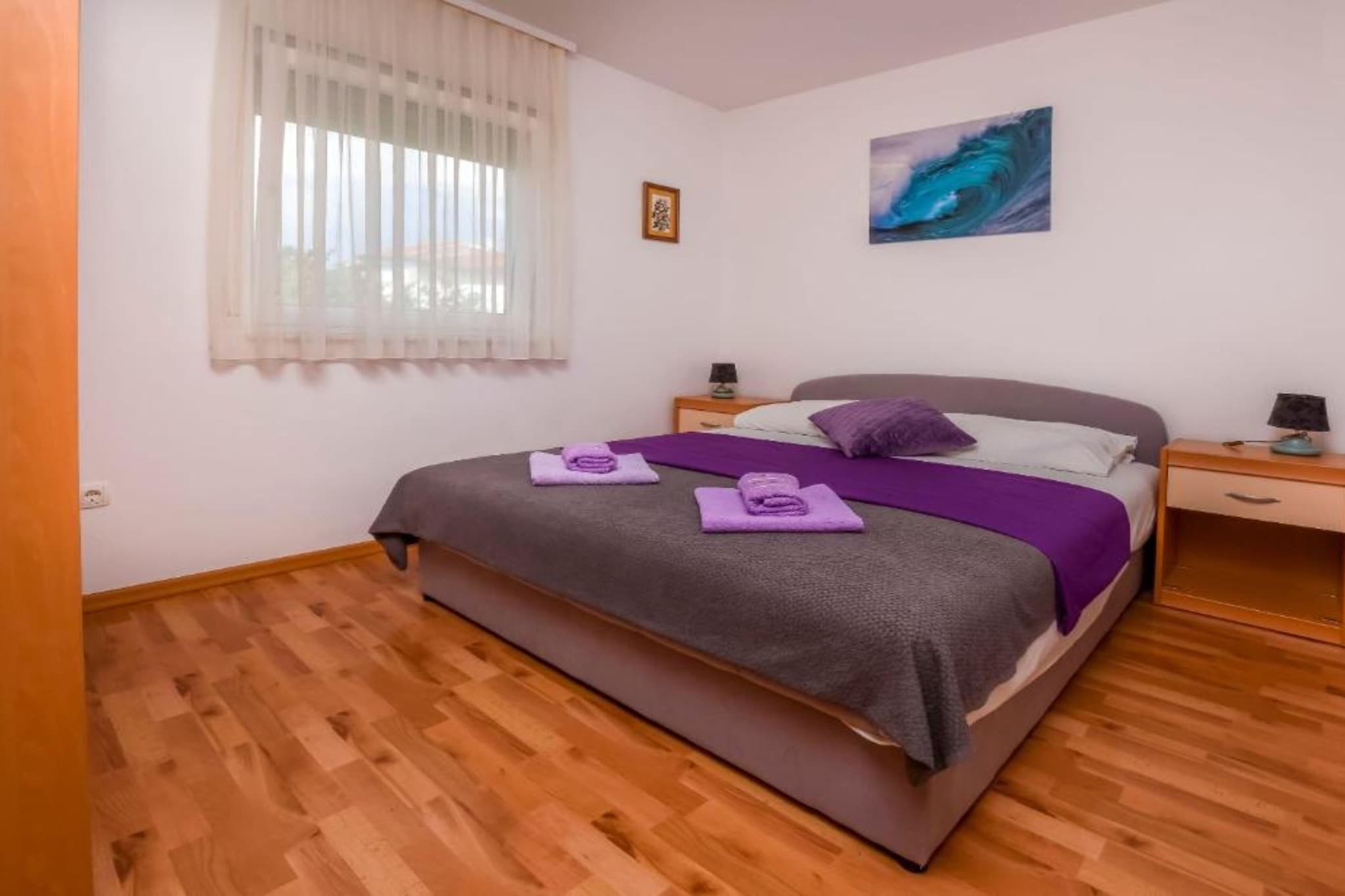 Aurel Suites - Classic Comfort Two Bedroom Apartment with Balcony