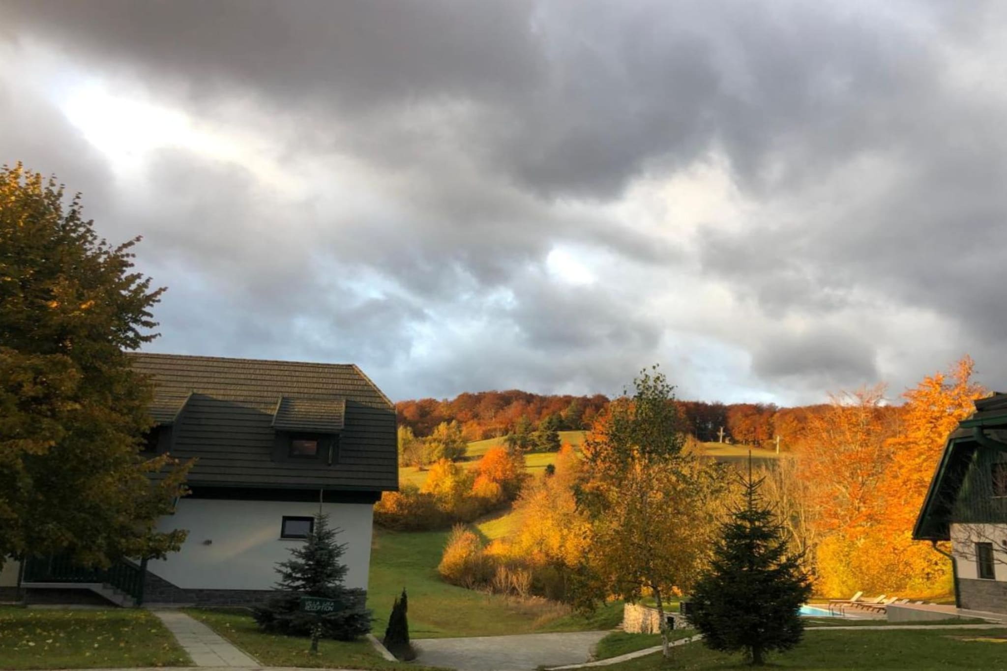 Villa Lika Annex - Double Room with Balcony 6 - Buitenlucht