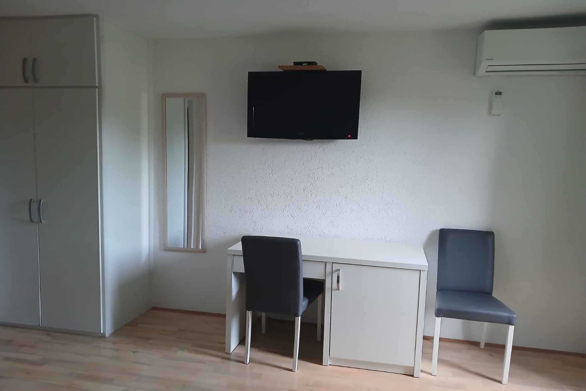Villa Lika Annex - Double Room with Balcony 6