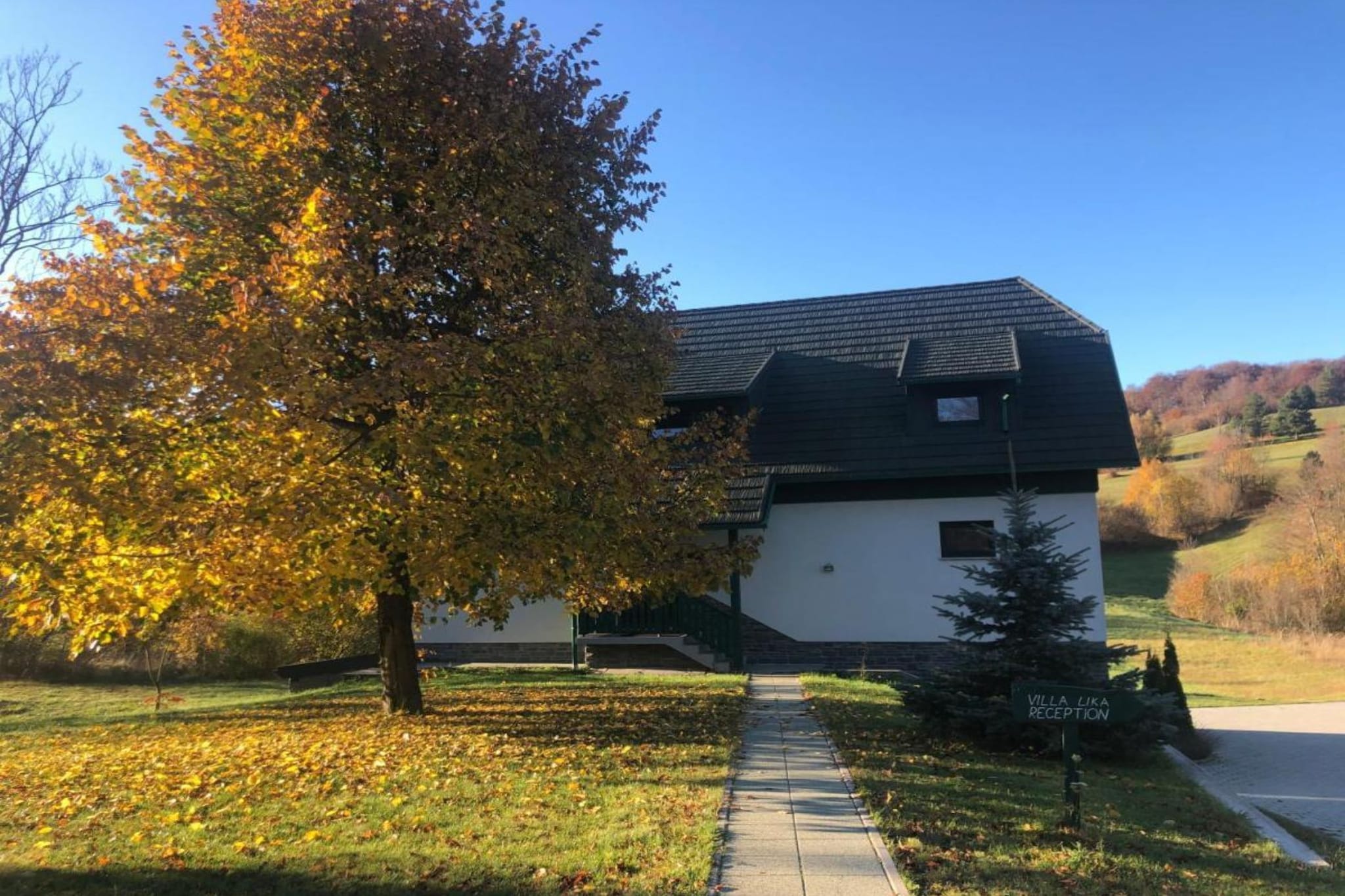 Villa Lika Annex - Double Room 3 (small room) - Buitenlucht
