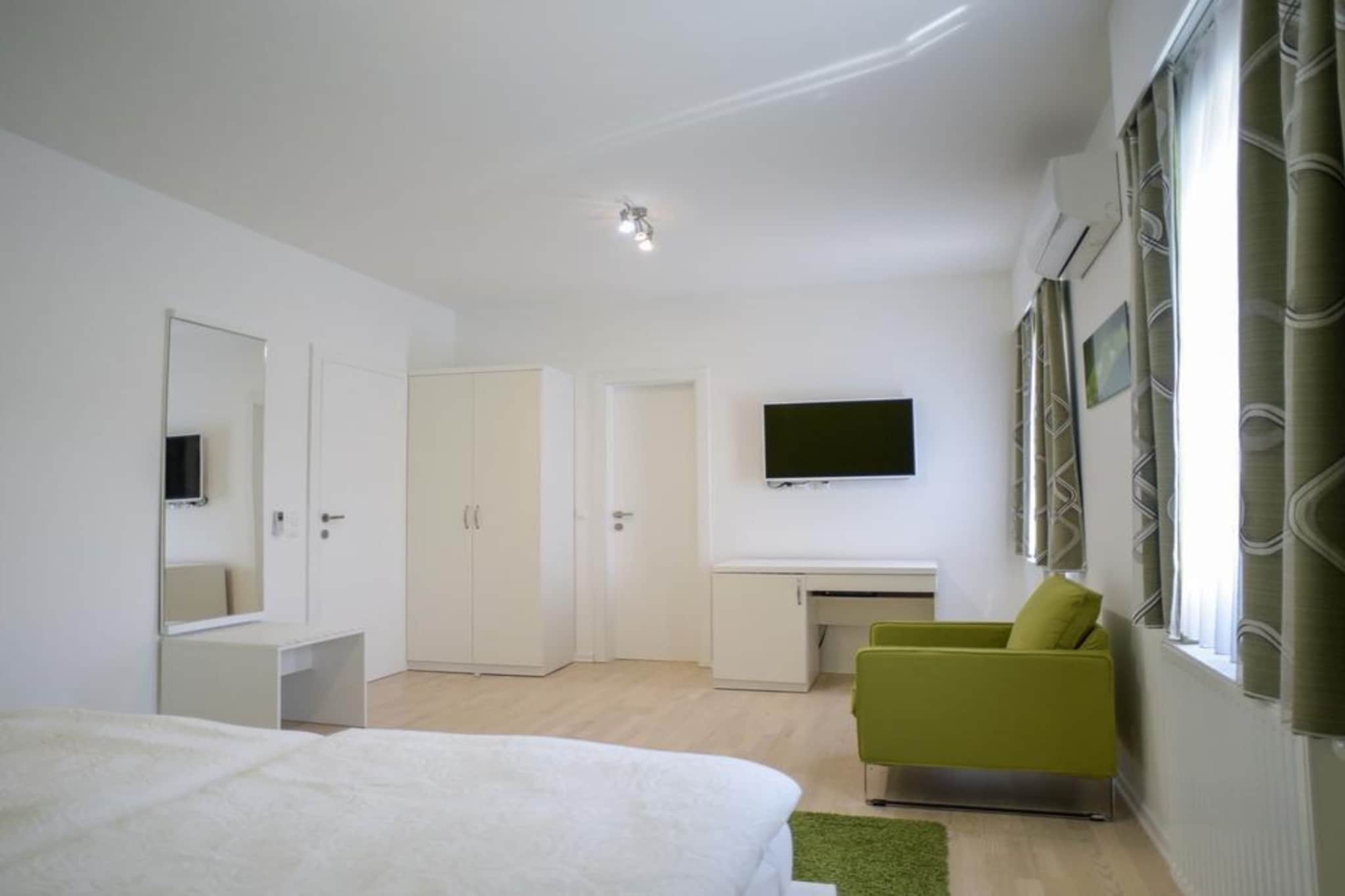 Villa Lika Annex - Double Room 4 (small room) - Slaapkamer