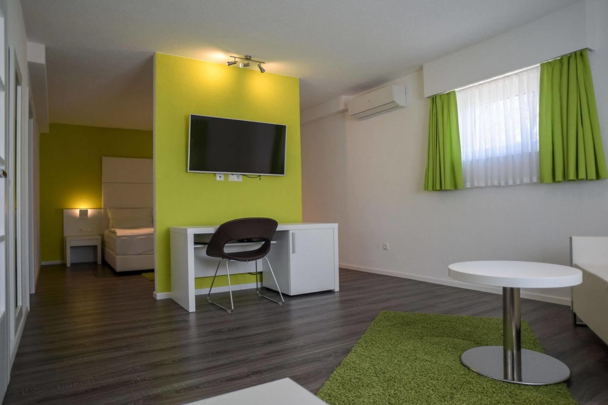 Villa Lika Annex - Double Room 4 (small room) - Slaapkamer