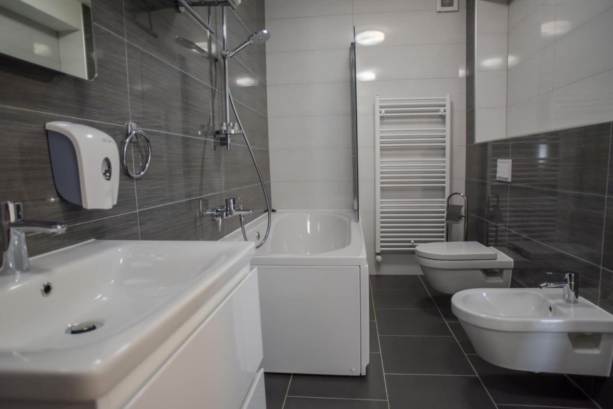 Villa Lika Annex - Double Room 5  (small room) - Badkamer