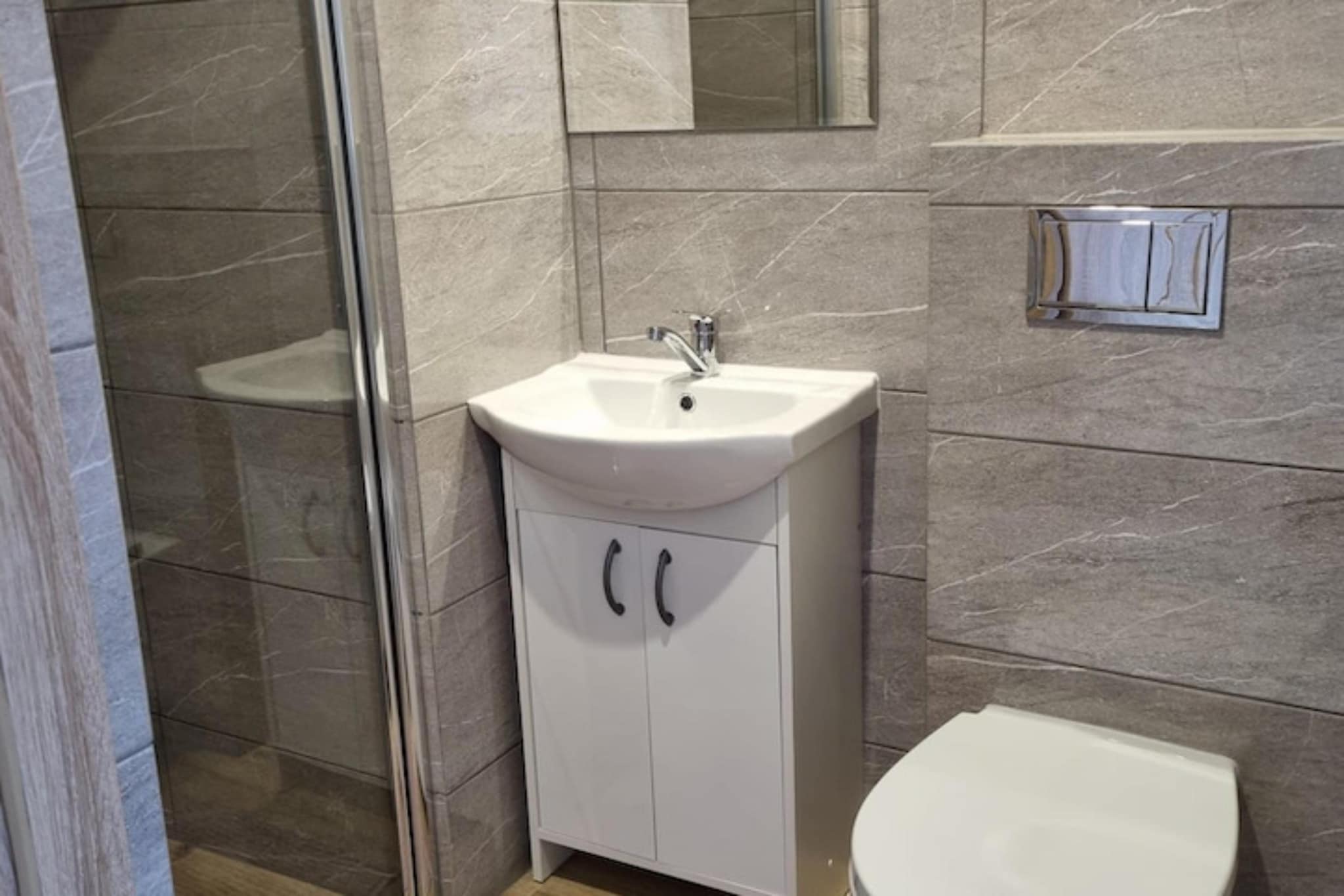Pokój numer 1 20m2 Sarbinowo - Badkamer