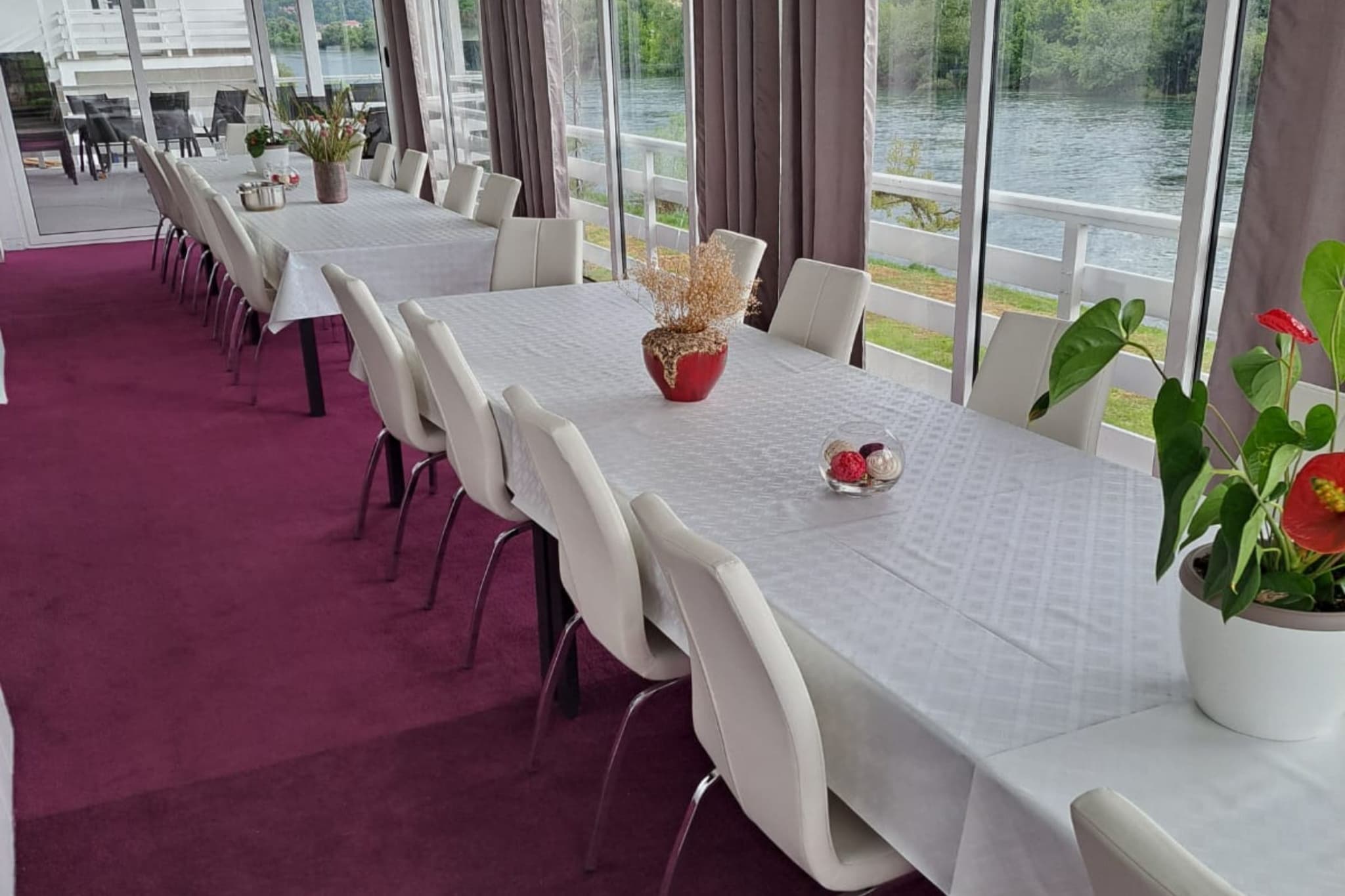 Room Đenadija - Double room with river view 16 - Buitenlucht
